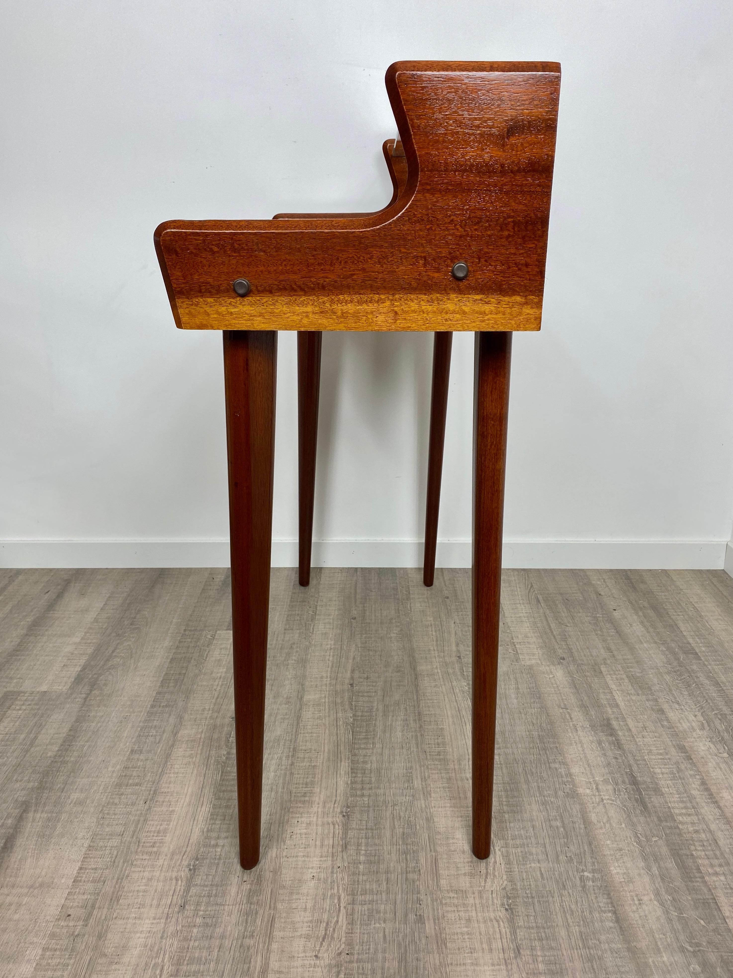 Italian Midcentury Mahogany Wood and Glass Console Table by Carlo de Carli 1950s For Sale 5