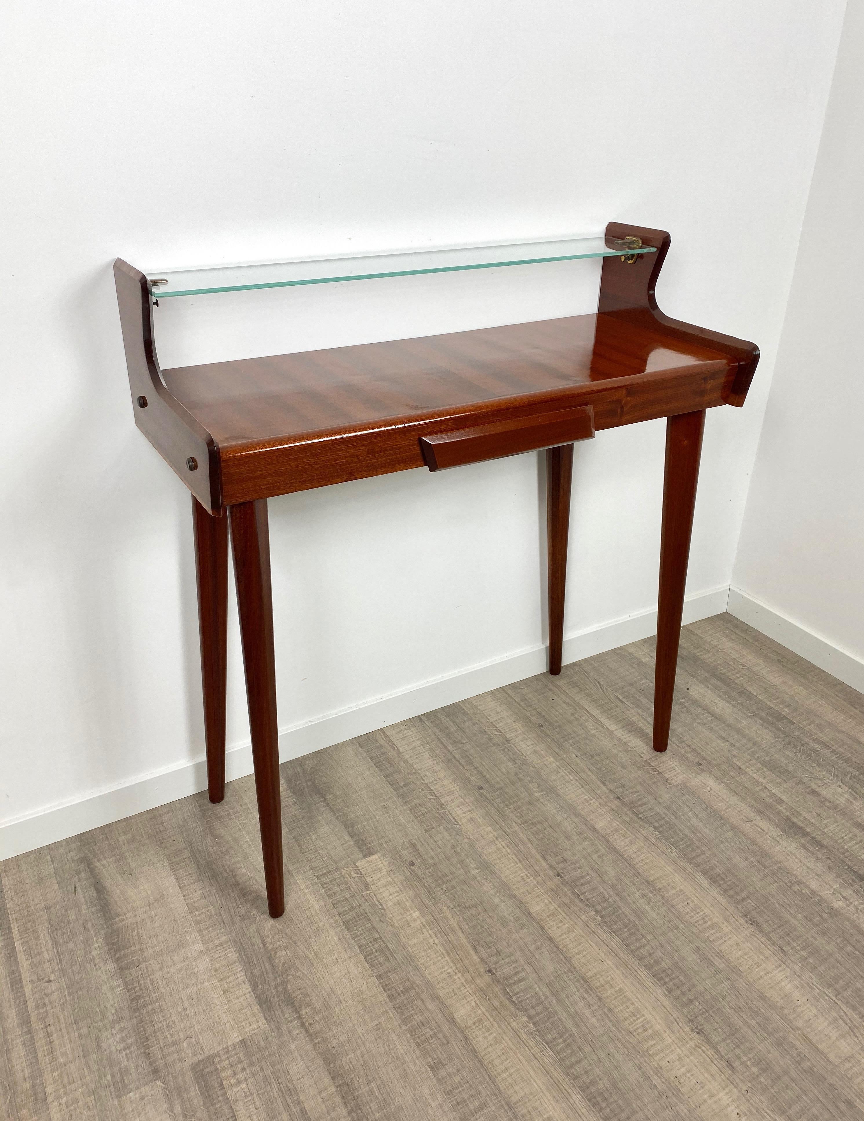 Italian Midcentury Mahogany Wood and Glass Console Table by Carlo de Carli 1950s In Good Condition For Sale In Rome, IT