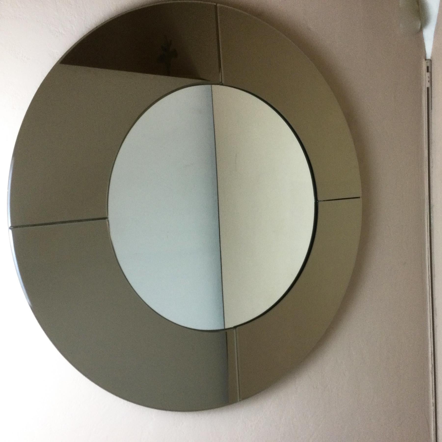 Generously sized mirror, Italian production from the late 1960s.