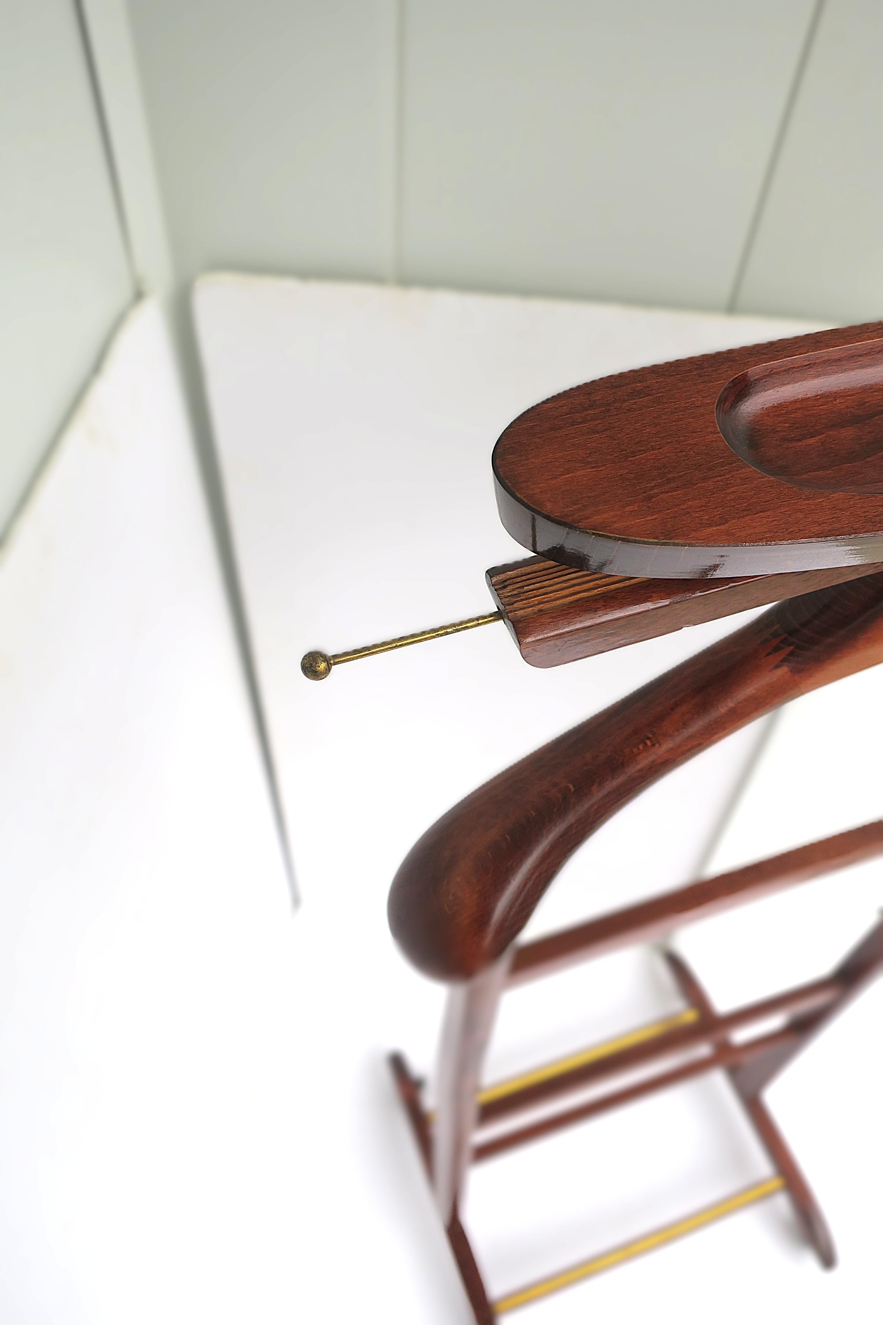 Italienischer Kleiderständer aus der Mitte des Jahrhunderts im Angebot 6