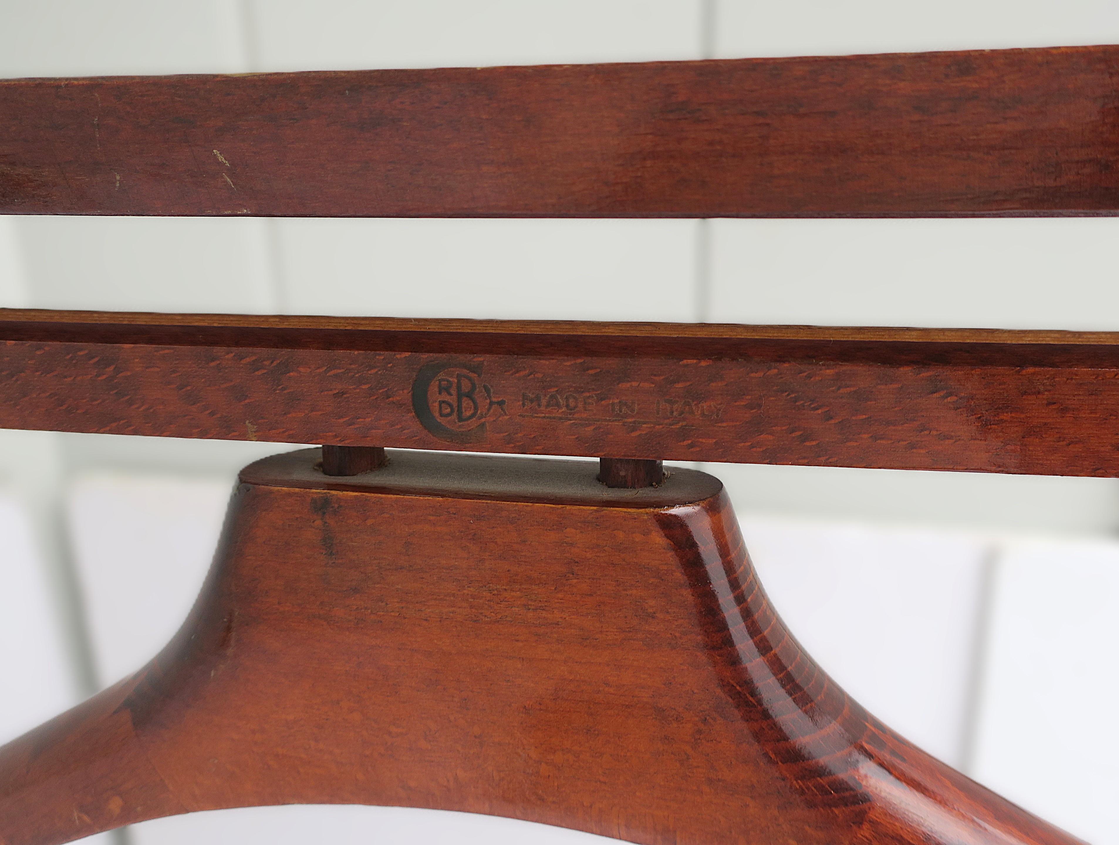 Italienischer Kleiderständer aus der Mitte des Jahrhunderts im Angebot 8