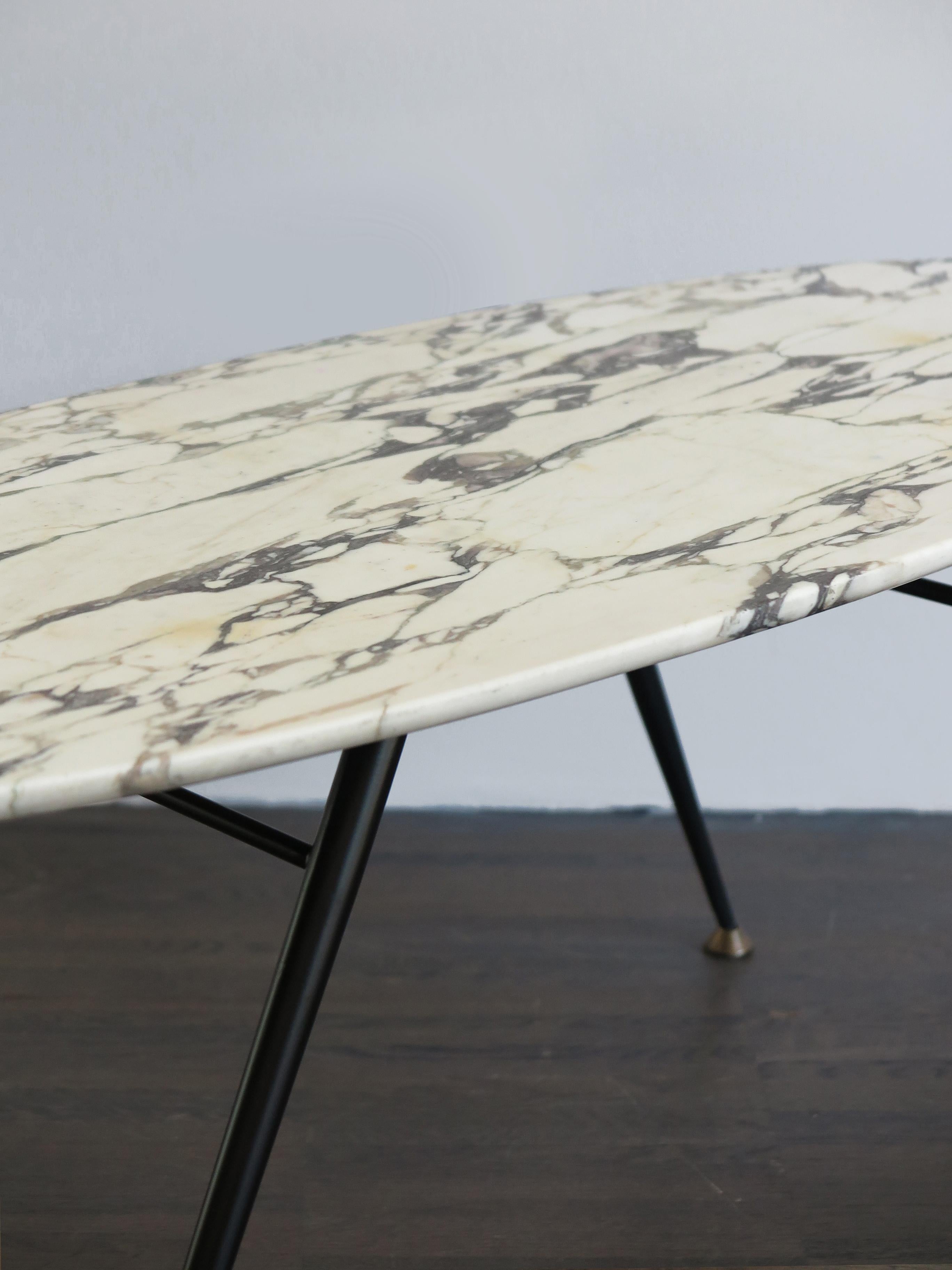 Italian Mid-Century Modern Design Marble Oval Coffe Table, 1950s 1