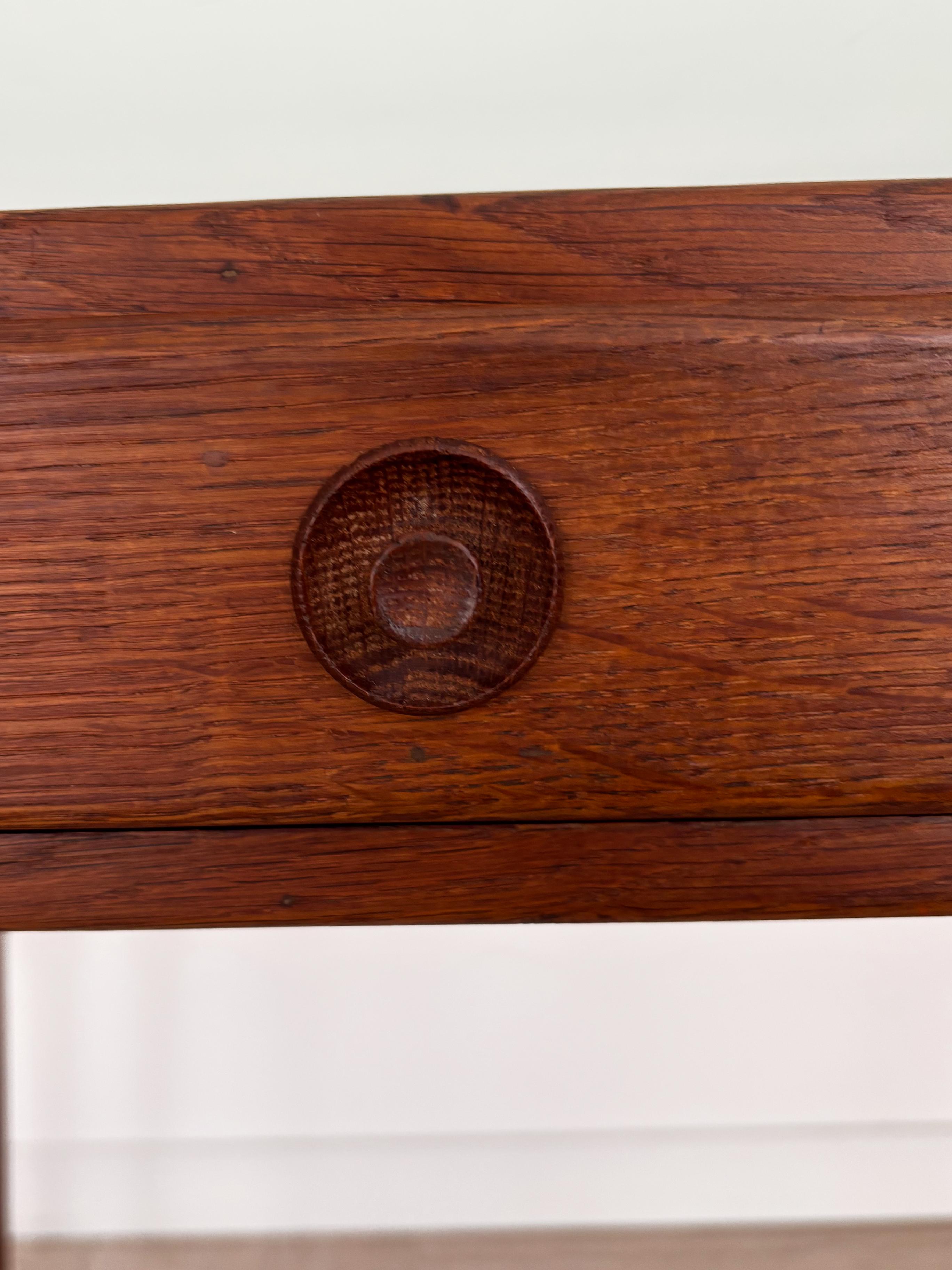Escritorio italiano de diseño moderno de mediados de siglo de madera y cristal de los años 50 en venta 6