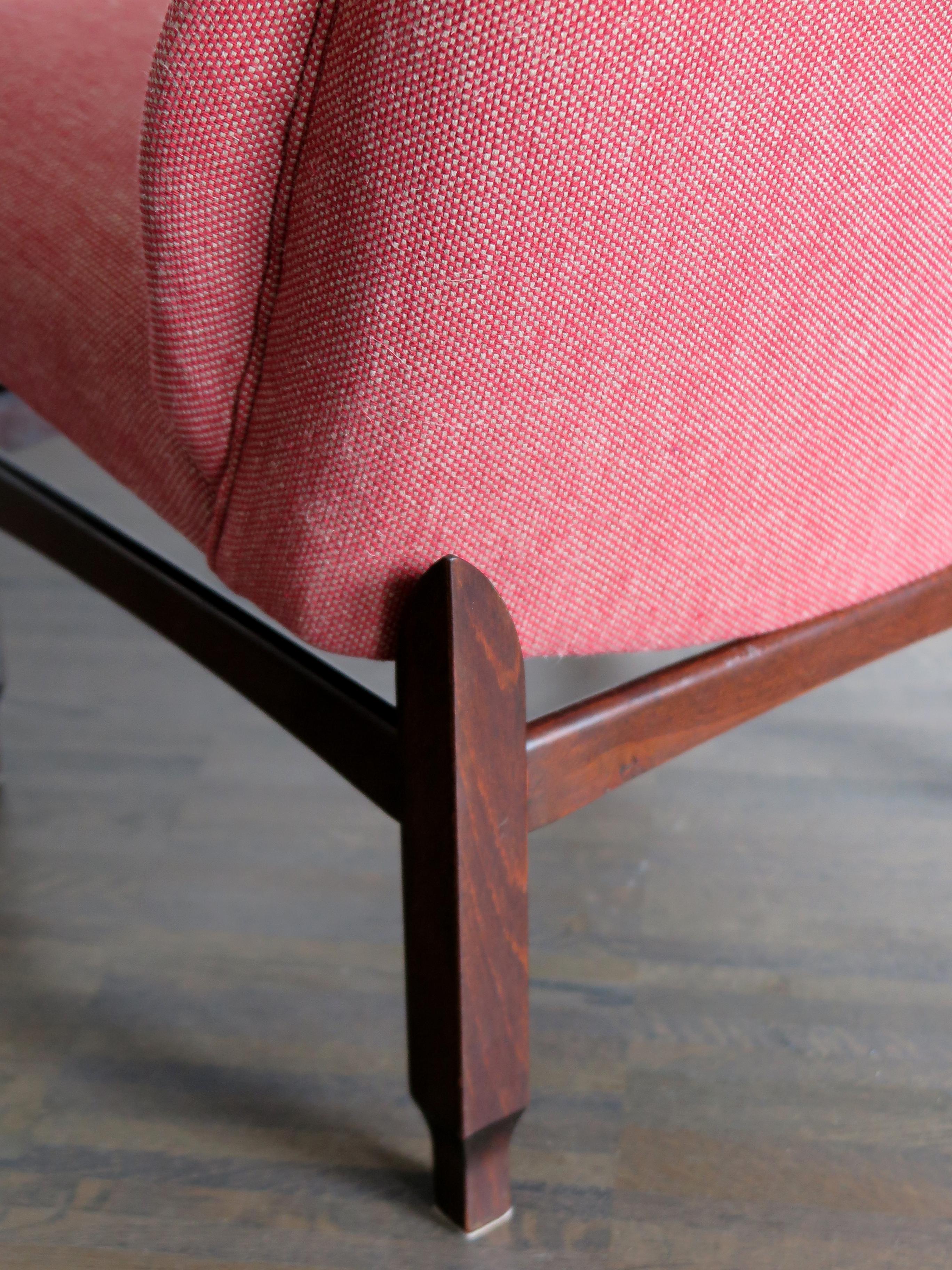 Italienische Sessel aus Holz und rotem Stoff im modernen italienischen Midcentury-Design, 1950er Jahre im Angebot 5