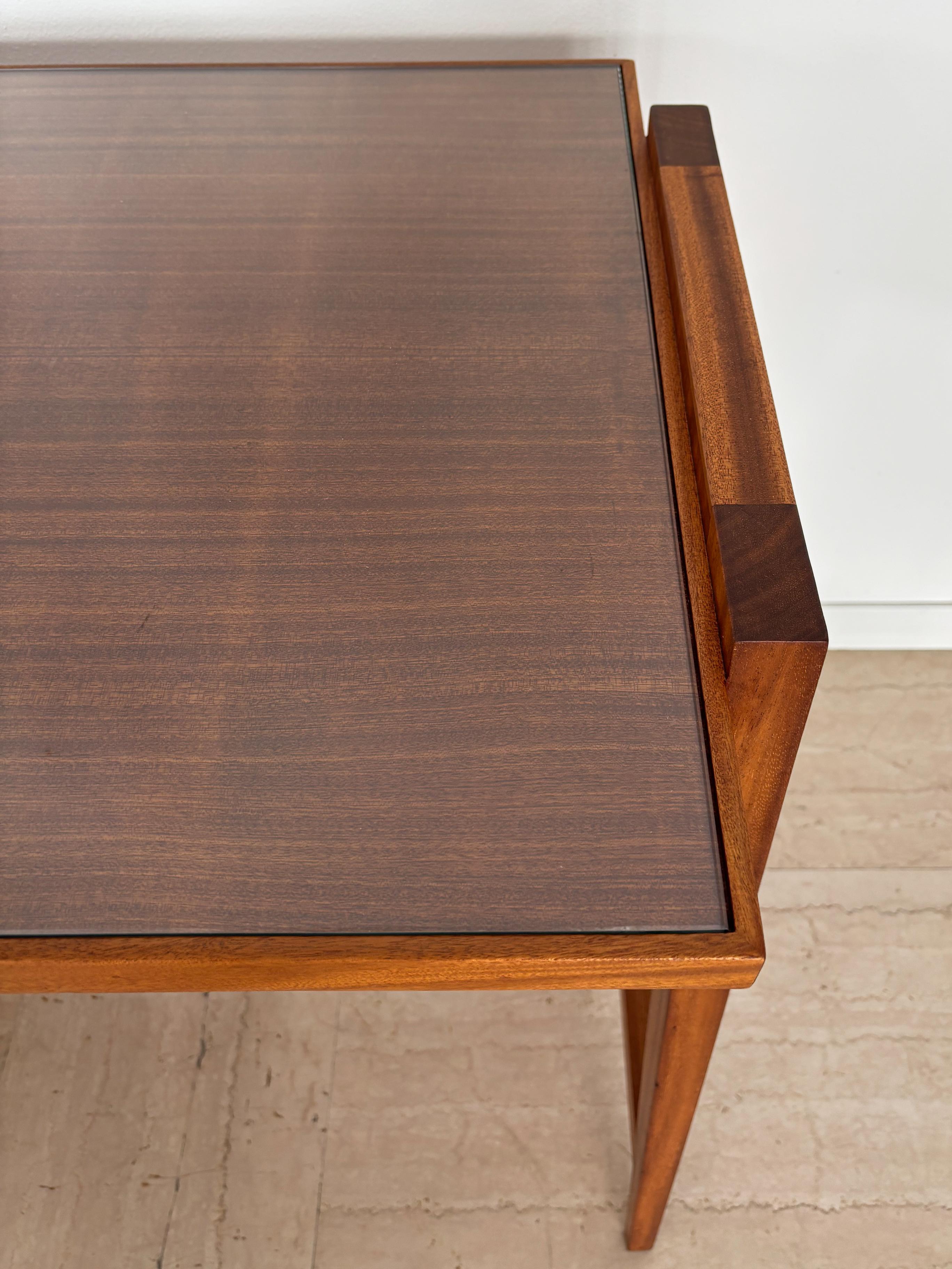 Italian Midcentury Modern Design Wood Glass Brass Desk 1950s For Sale 7