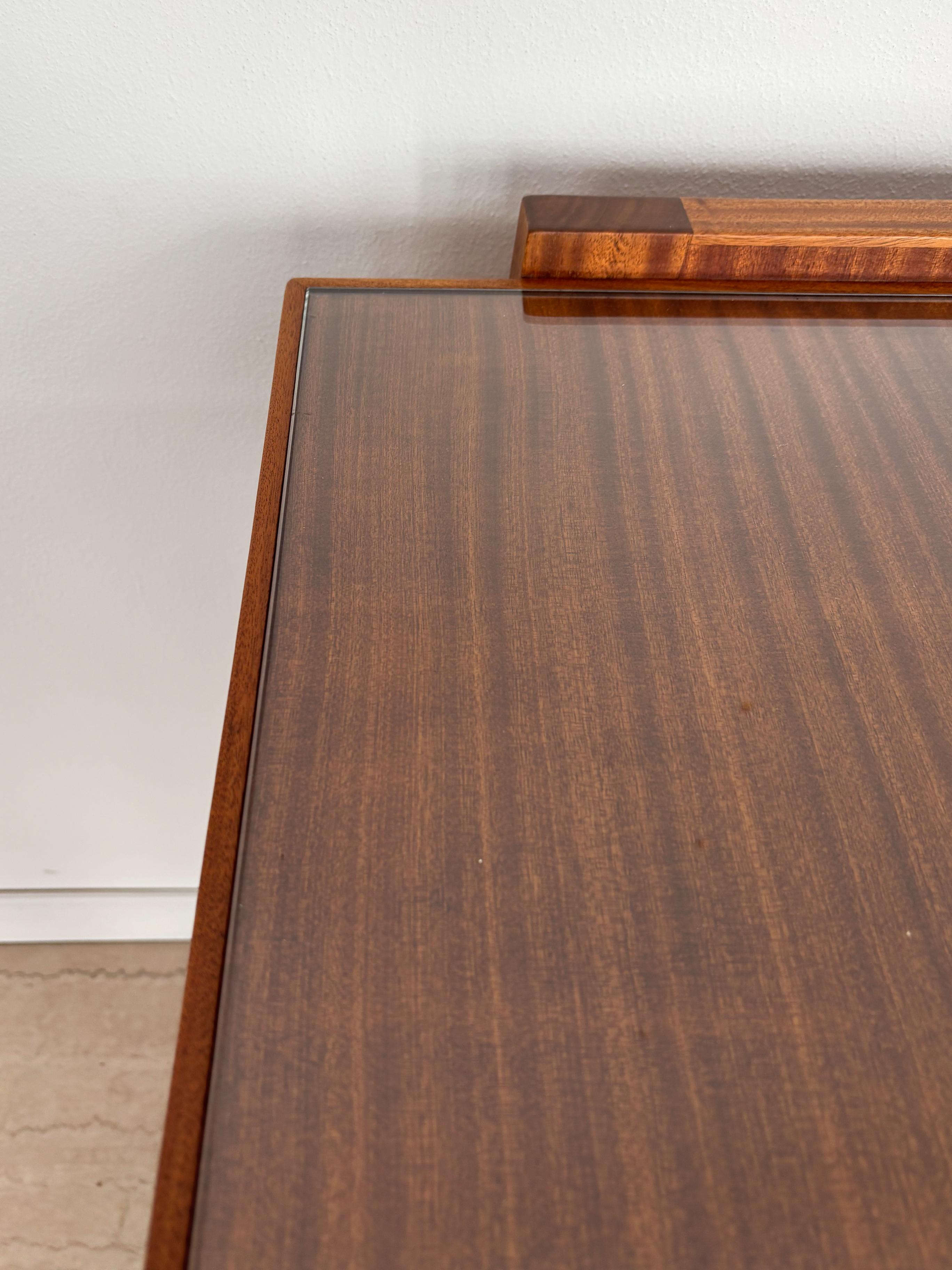 Italian Midcentury Modern Design Wood Glass Brass Desk 1950s For Sale 11
