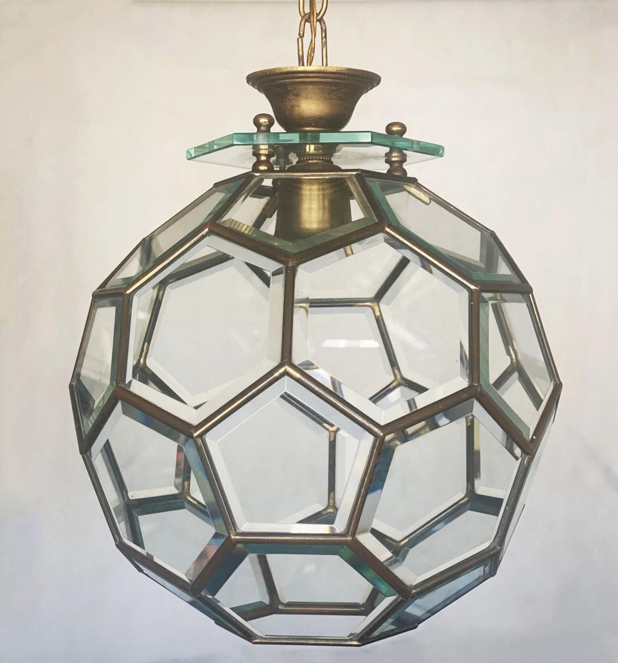 Fontana Arte Faceted Ultra Clear Glass Brass Frame Pendant, Lantern, Italy 1950s In Good Condition In Frankfurt am Main, DE