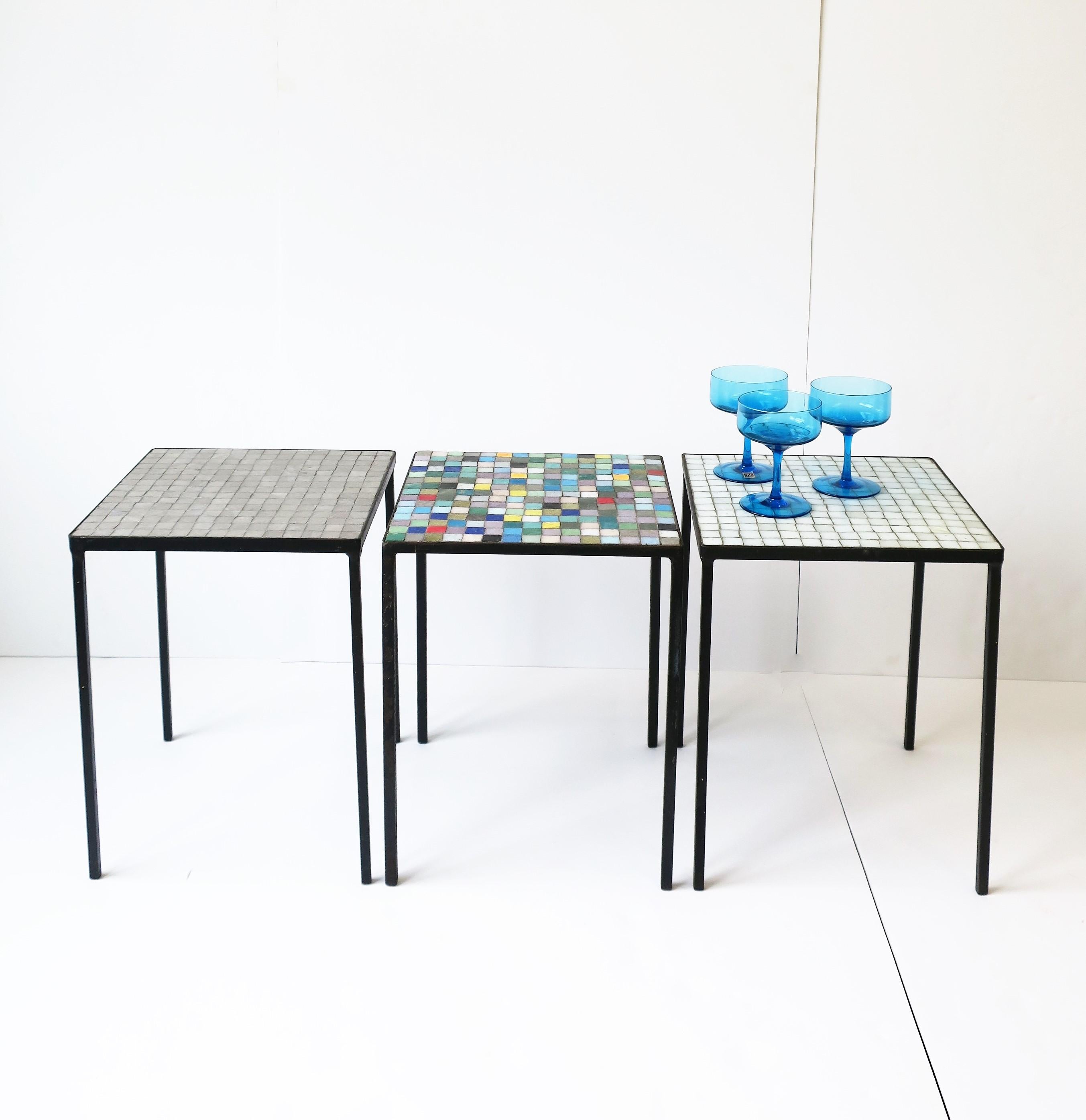 Italian Mid-Century Modern Mosaic Tile Stacking or Side Tables, Set of 3 5