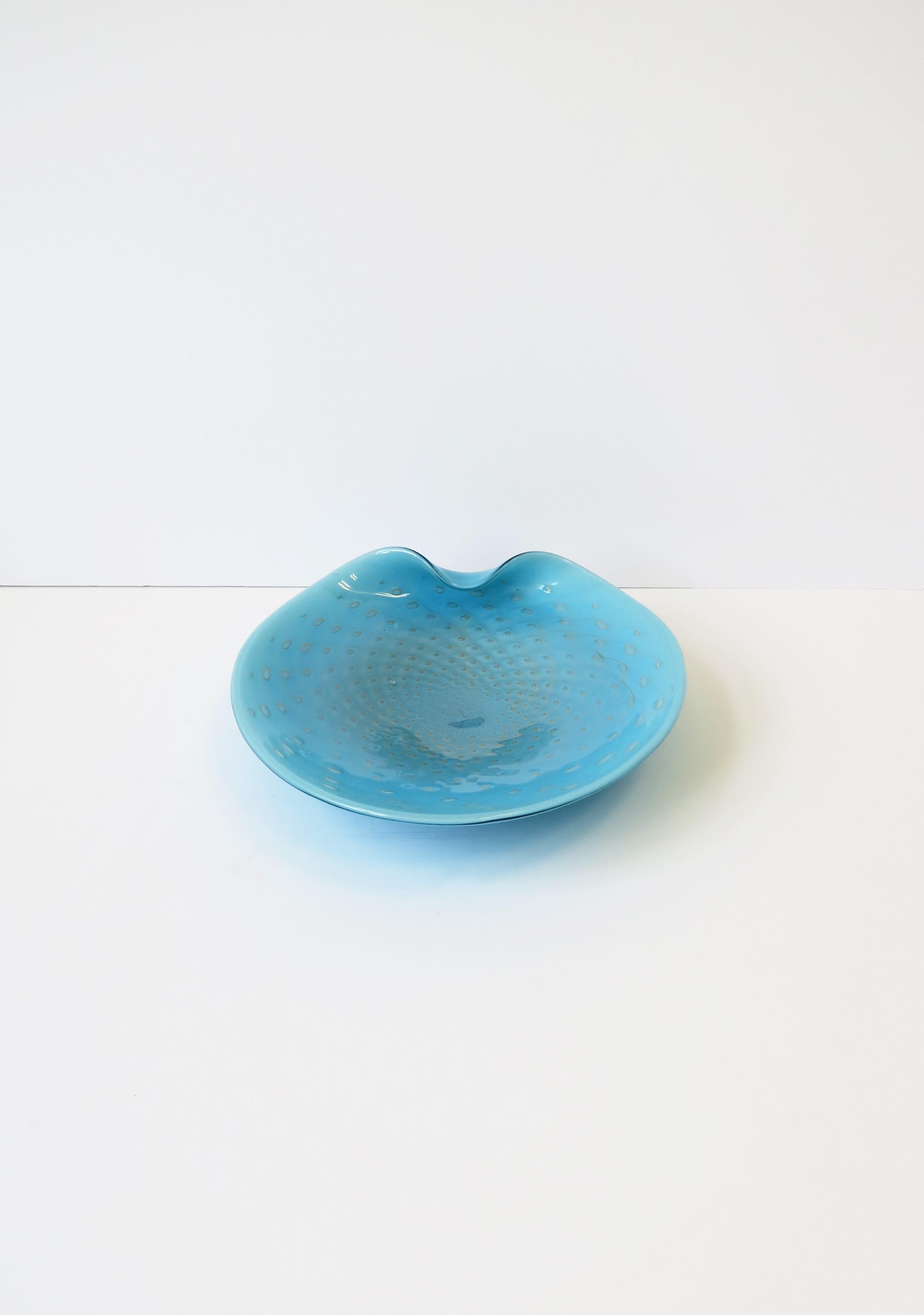 Italian Midcentury Modern Murano Blue and Gold Art Glass Bowl by Alfredo Barbini 5