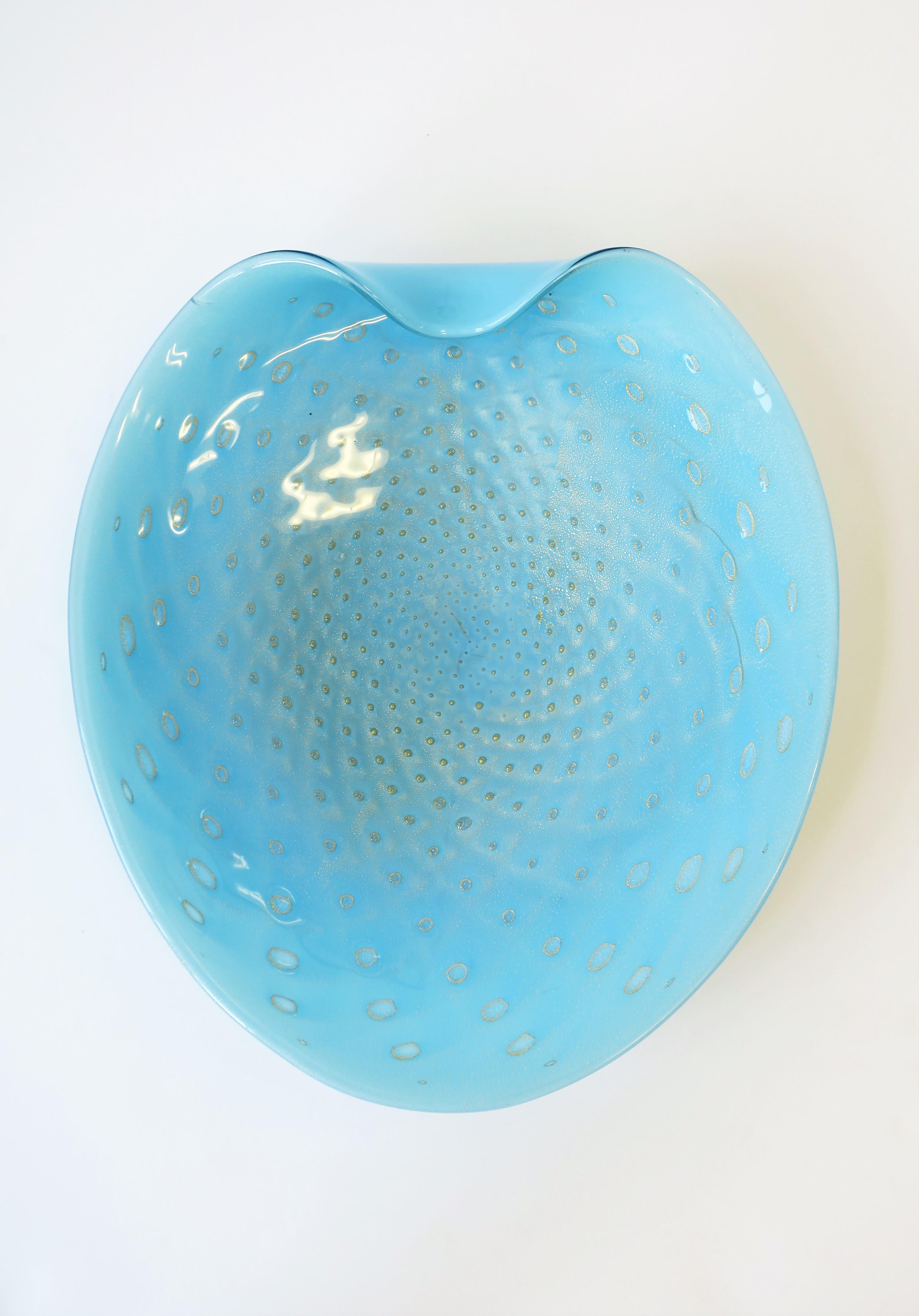 Italian Midcentury Modern Murano Blue and Gold Art Glass Bowl by Alfredo Barbini 6
