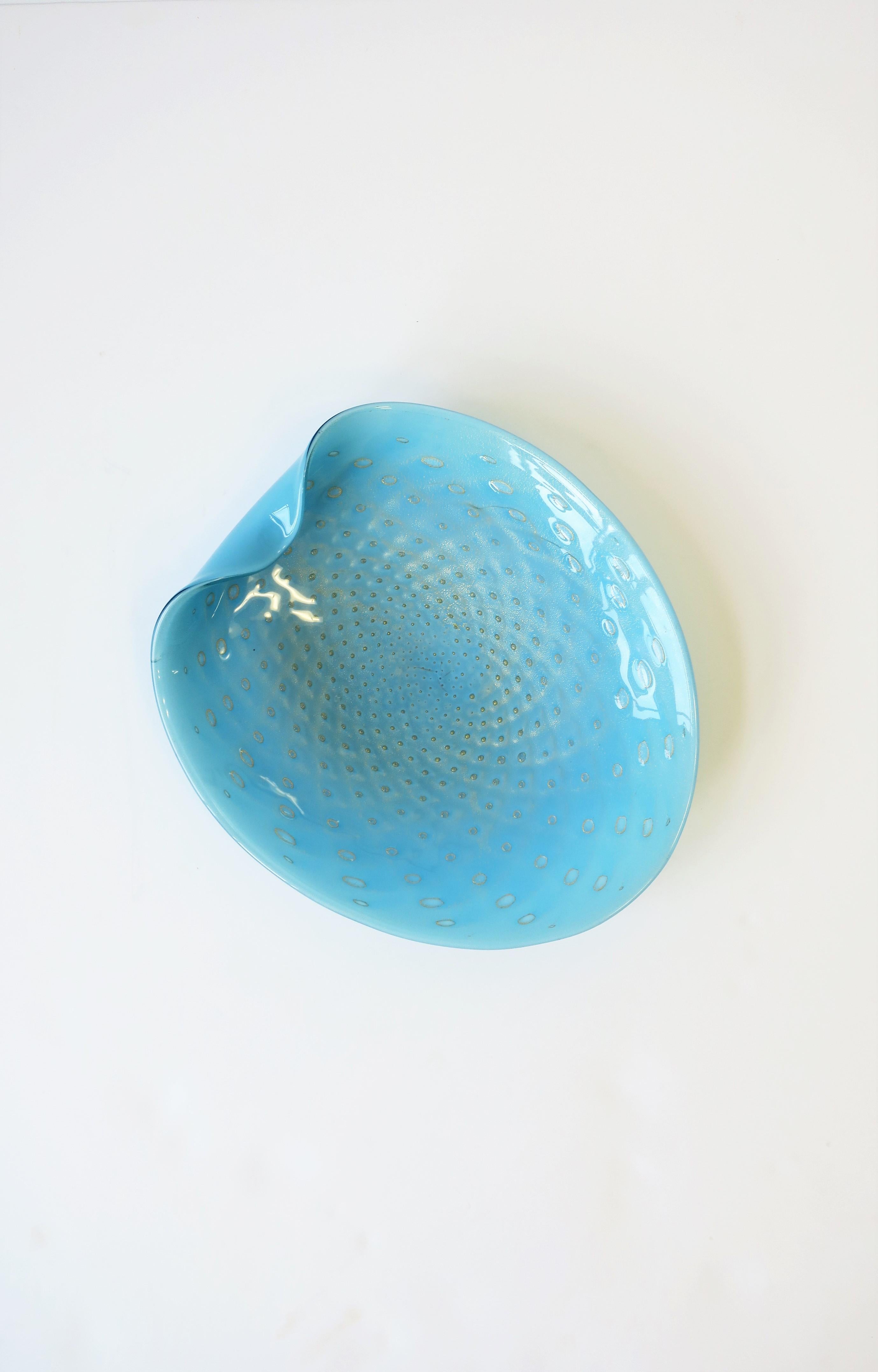 20th Century Italian Midcentury Modern Murano Blue and Gold Art Glass Bowl by Alfredo Barbini