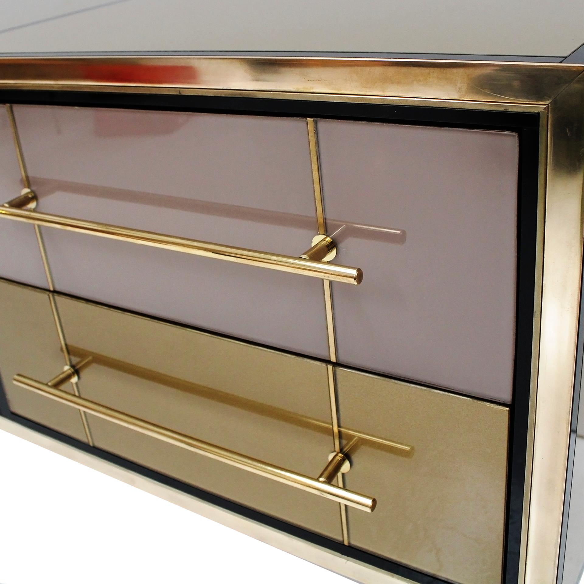Italienisches Mid-Century-Modern-Sideboard aus Massivholz und farbigem Glas, 1950er Jahre im Angebot 5