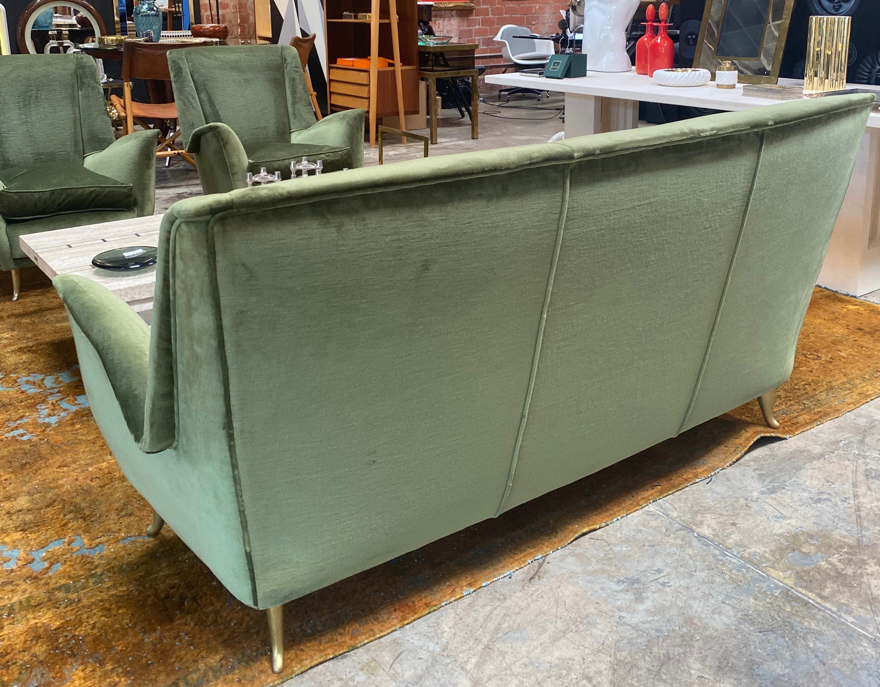 Italian Midcentury Modern Sofa by ISA, 1955 3