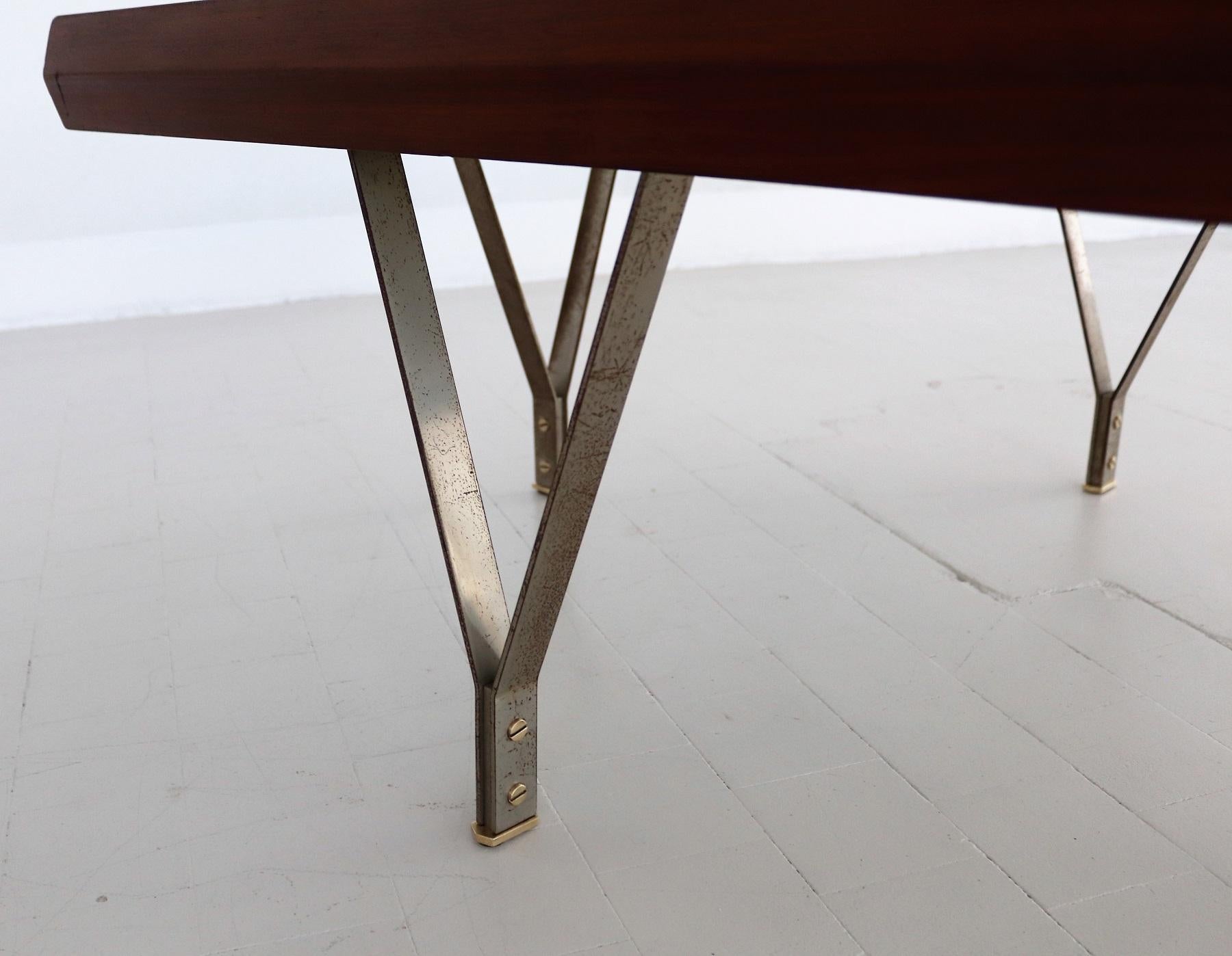 Italian Midcentury Modern Coffee Table in Mahogany and Glass, 1960s 4
