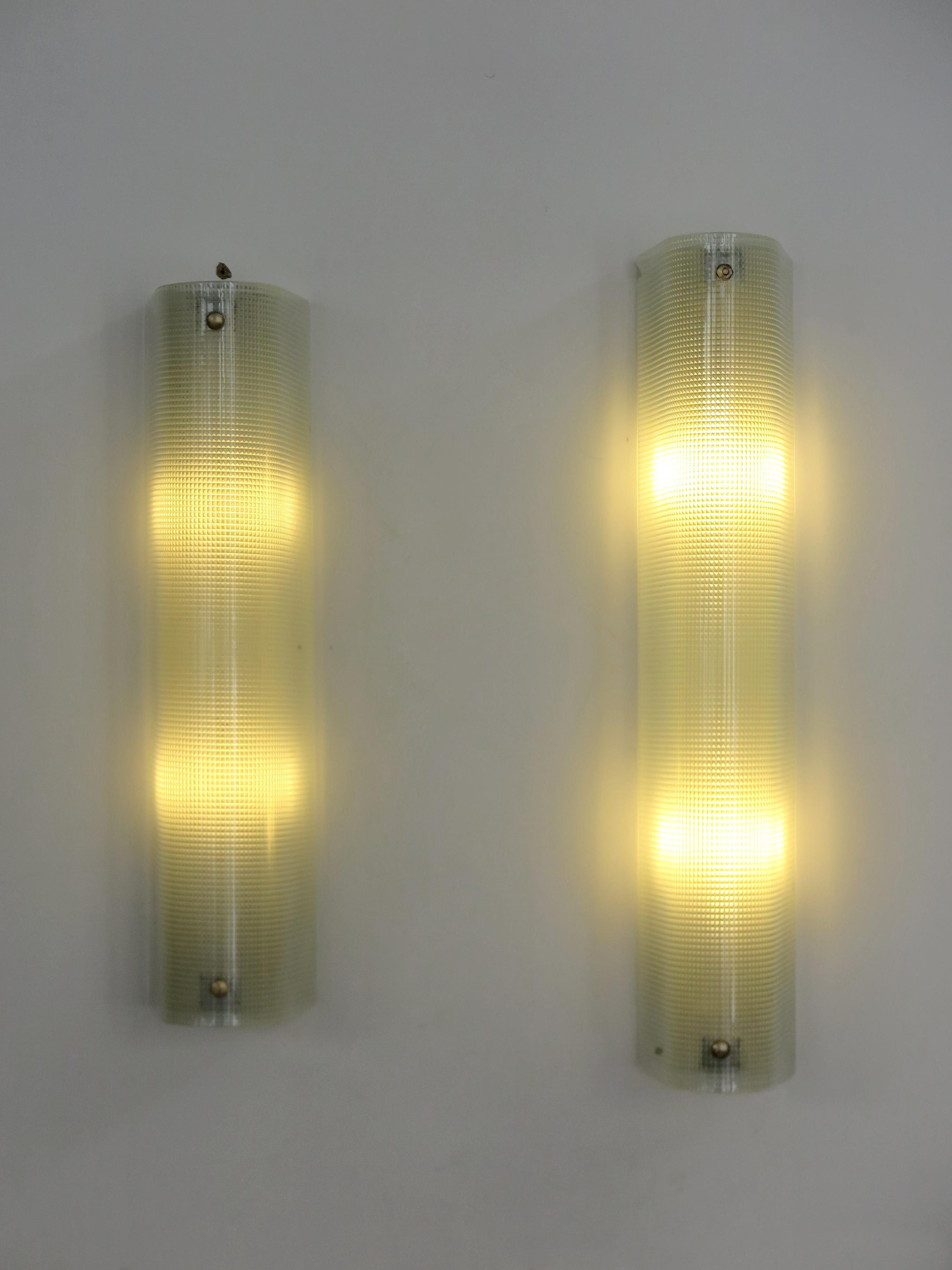Italian Midcentury Moderrn Design Glass Sconces Wall Lights, 1950s Italiano en venta