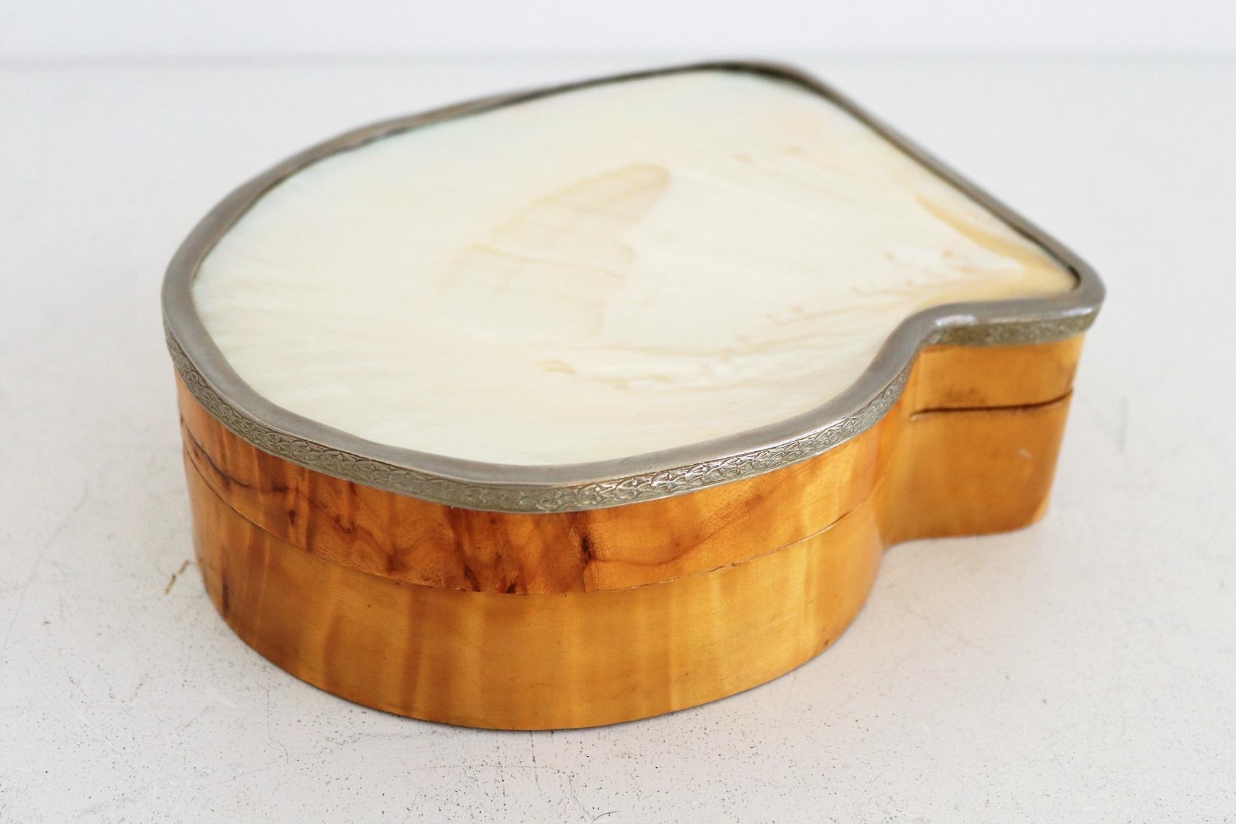 Late 20th Century Italian Midcentury Burl Wood Jewelry Box, 1970s For Sale