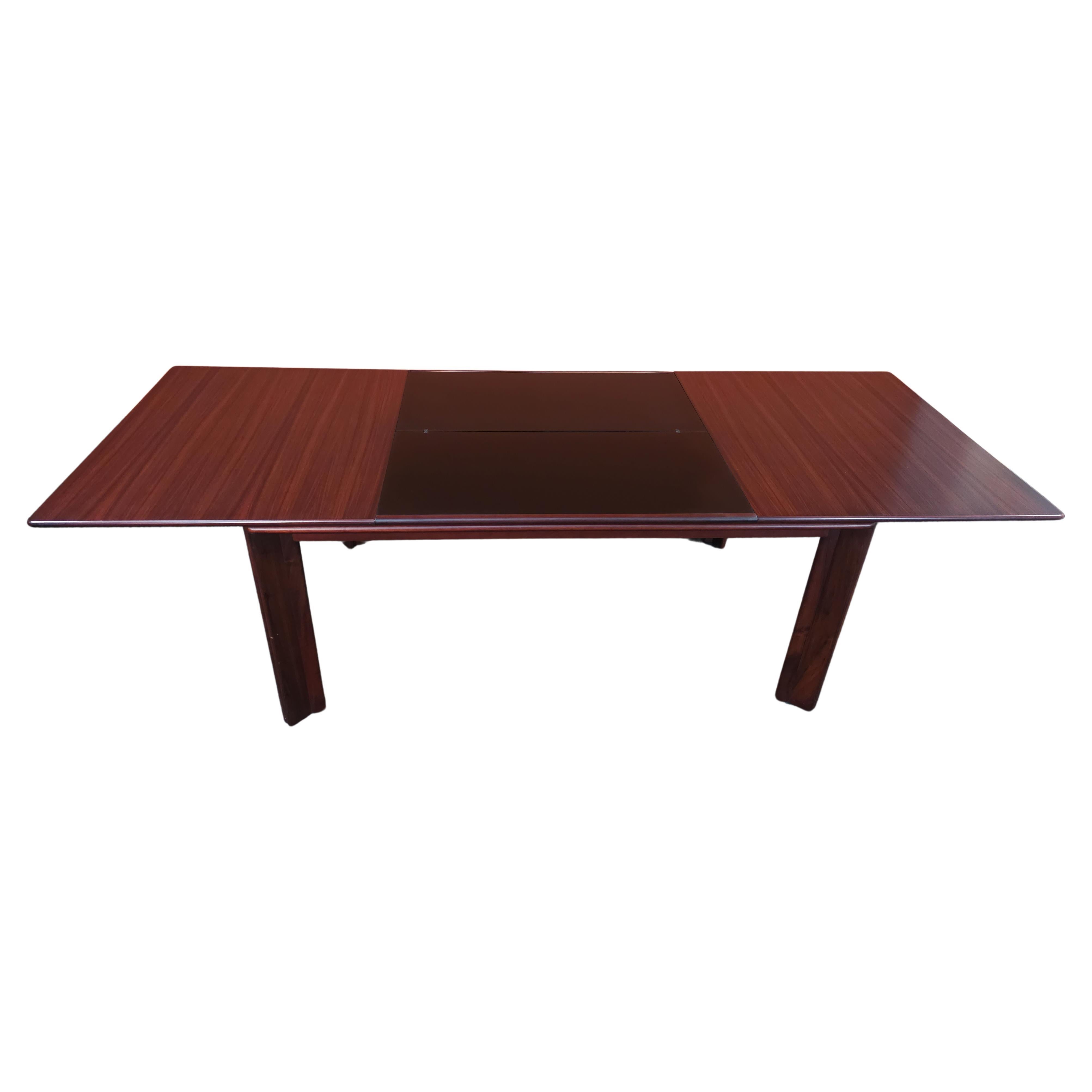 Italian Midcentury "Mou" Dining Table by Afra and Tobia Scarpa, 1970 For Sale