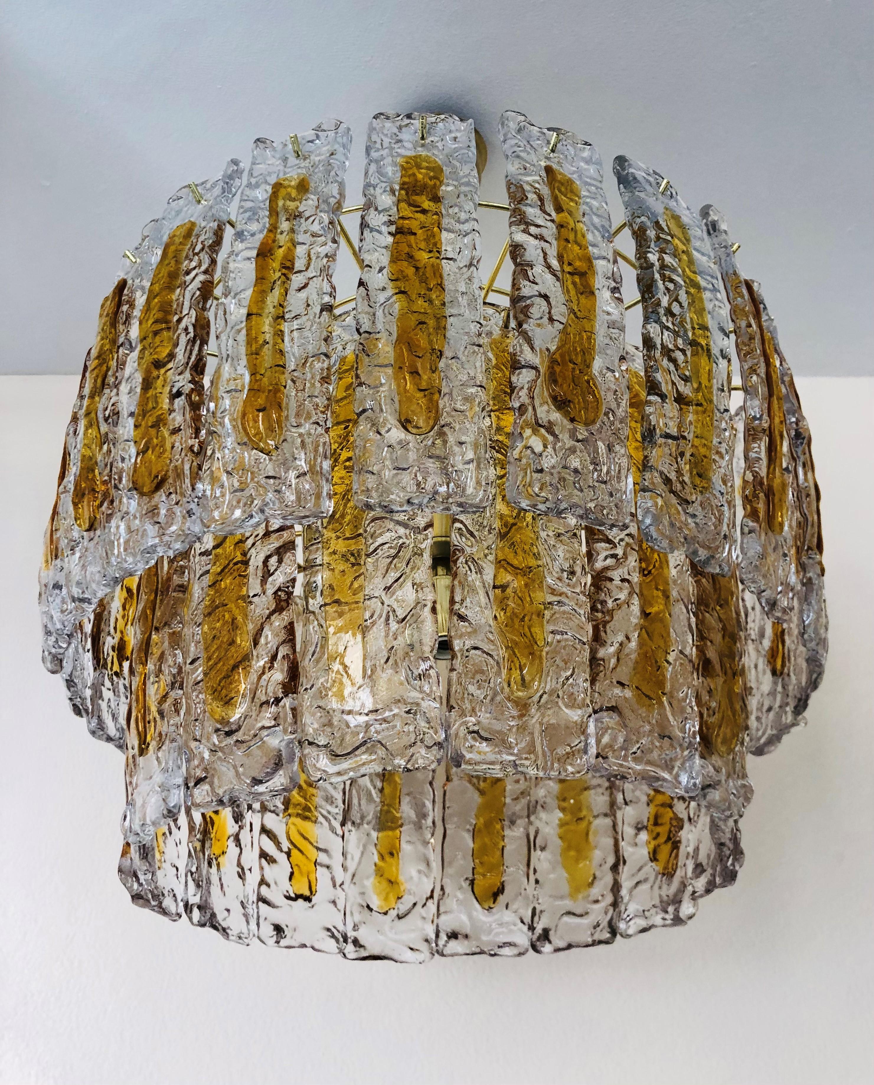 Italian Midcentury Murano Amber Chandelier by Mazzega, 1970s In Good Condition In Badajoz, Badajoz