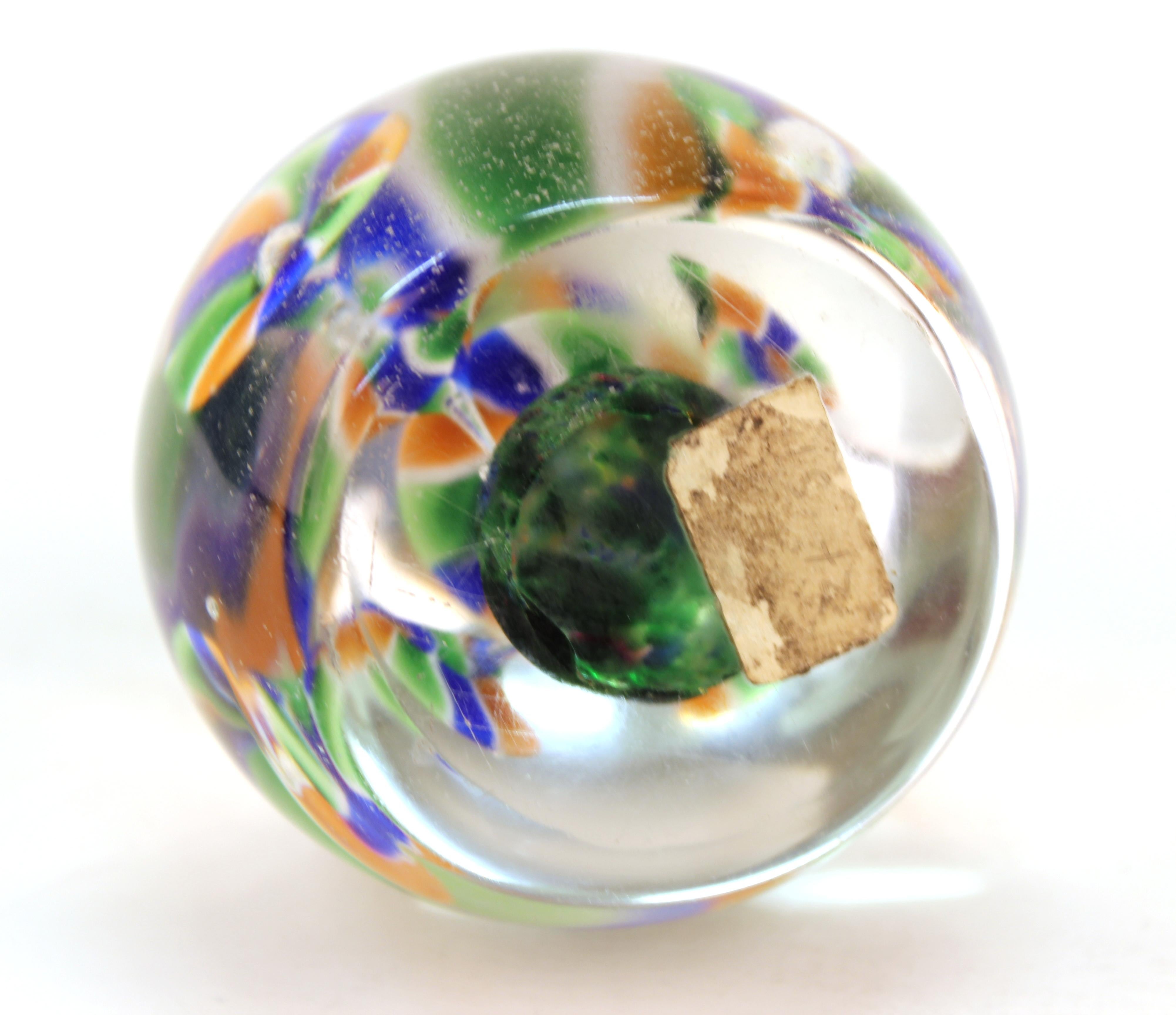 Italian Midcentury Murano Art Glass Paperweight with Floral Motif In Good Condition For Sale In New York, NY