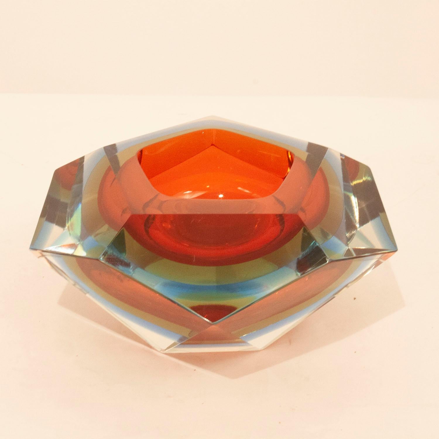 Italian 20th century vintage Murano geode Sommerso bowl by Flavio Poli for Seguso Vetri d'Arte. Diamond shape, three colors, red, blue and yellow, 1960s.