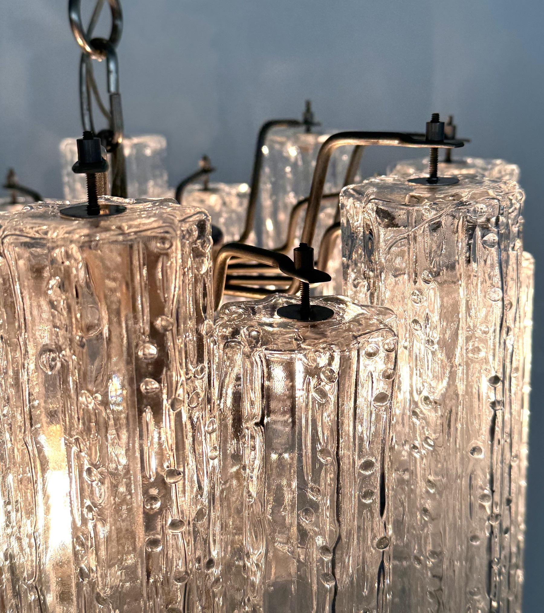 Italian Midcentury Murano Glass Chandelier with 24 glass tubes, 1960s en vente 6