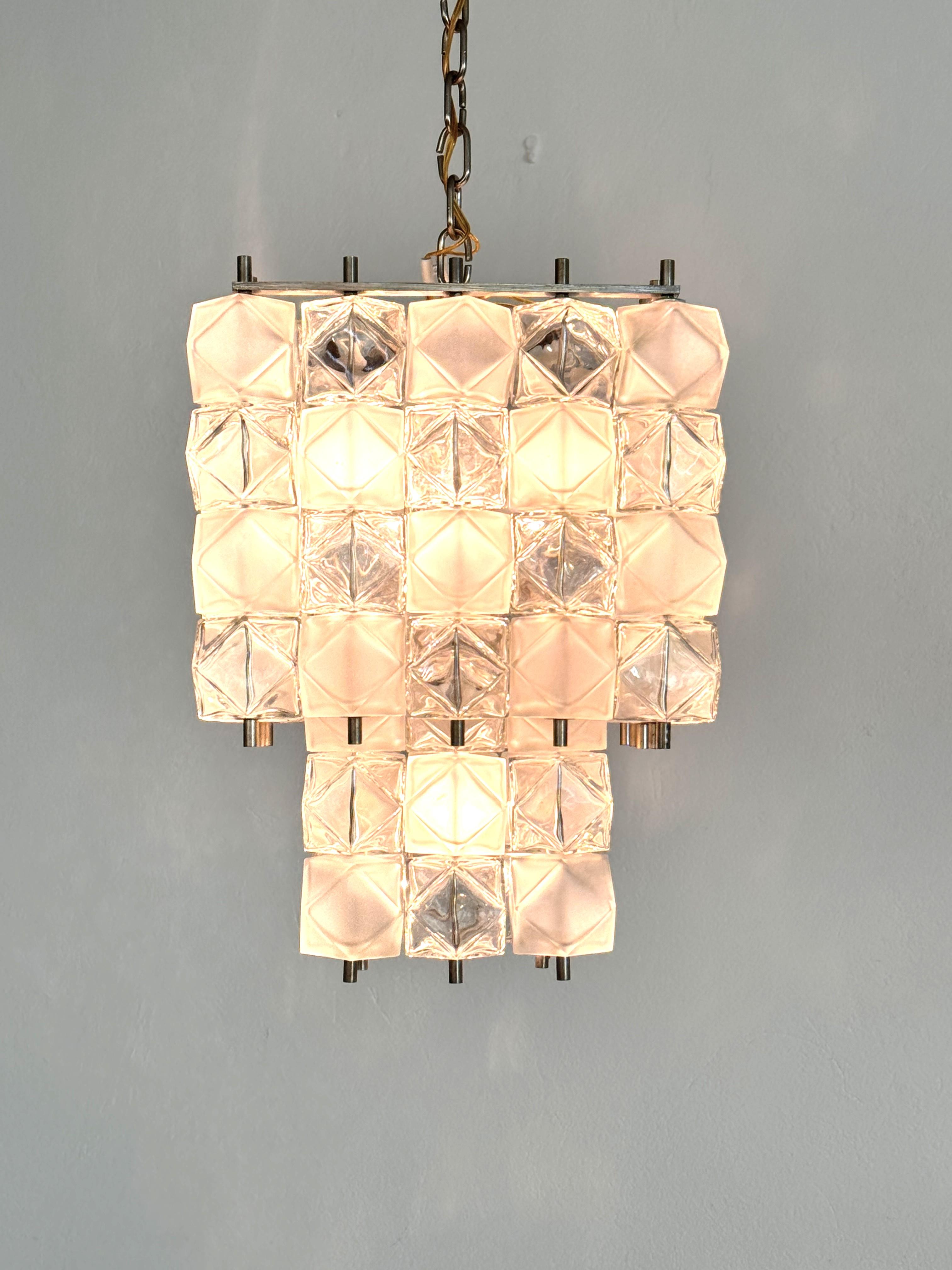 Araña geométrica italiana de cristal de Murano de mediados de siglo, por Interlux, años 60 en venta 3