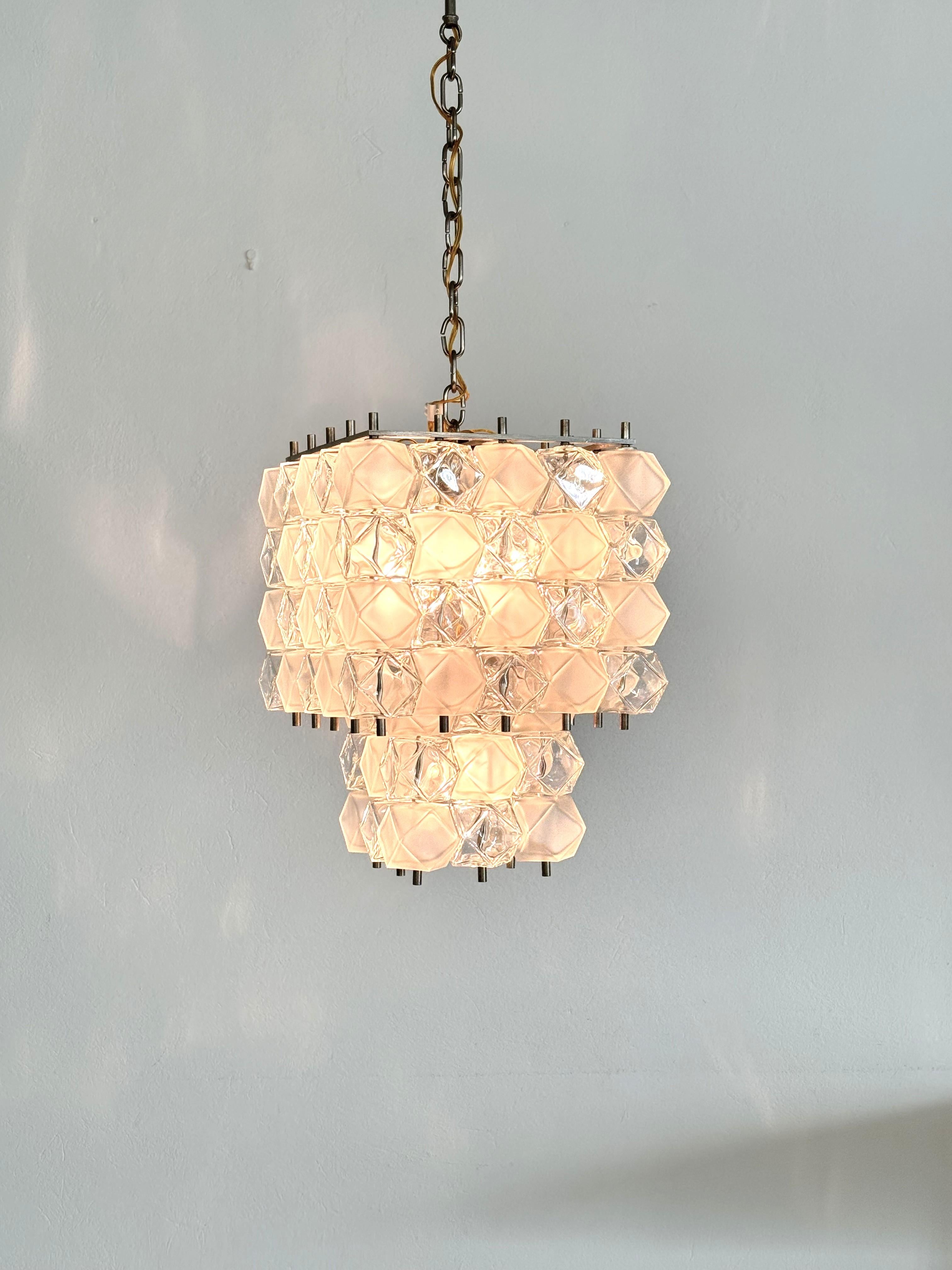 Araña geométrica italiana de cristal de Murano de mediados de siglo, por Interlux, años 60 en venta 4