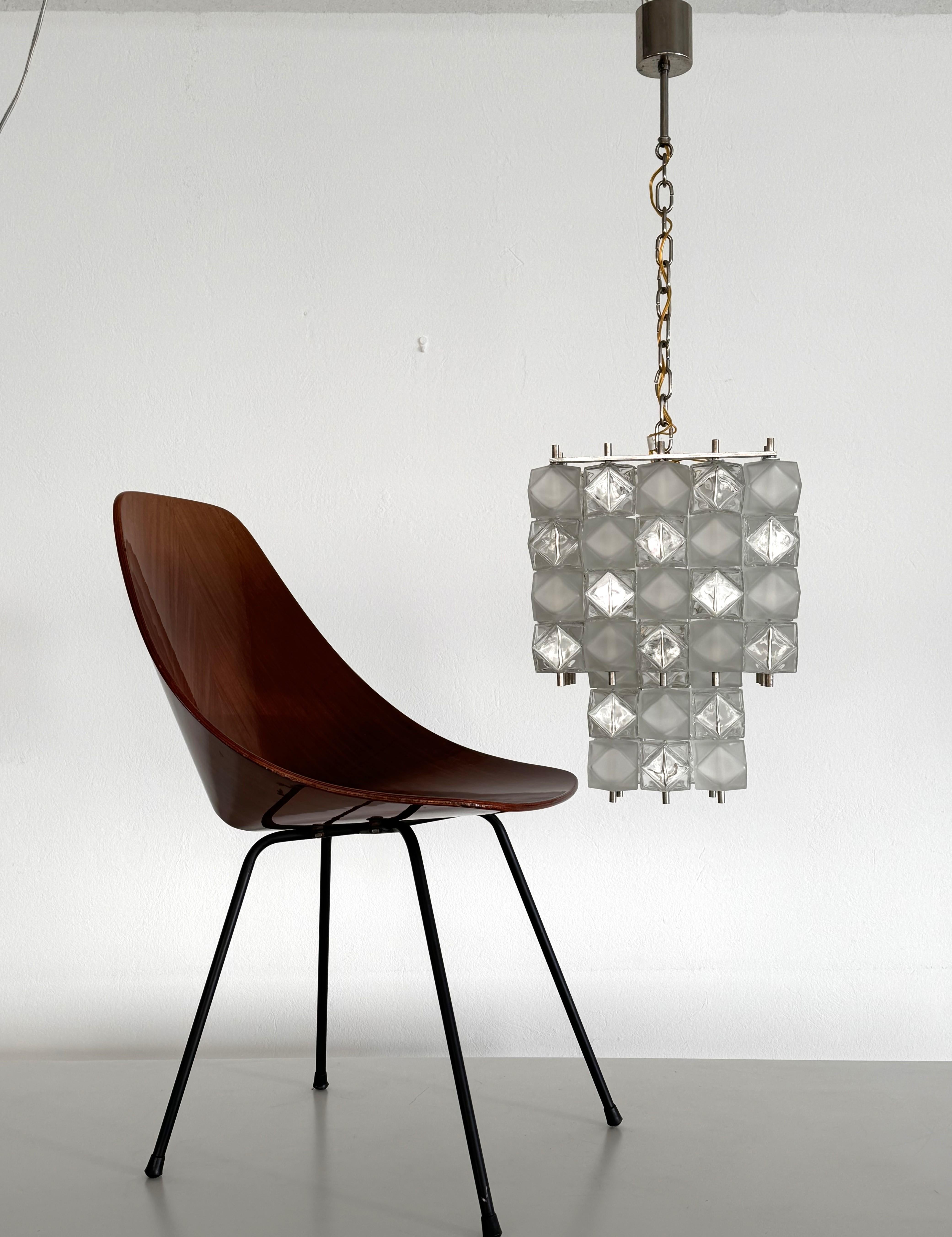 Araña geométrica italiana de cristal de Murano de mediados de siglo, por Interlux, años 60 en venta 1