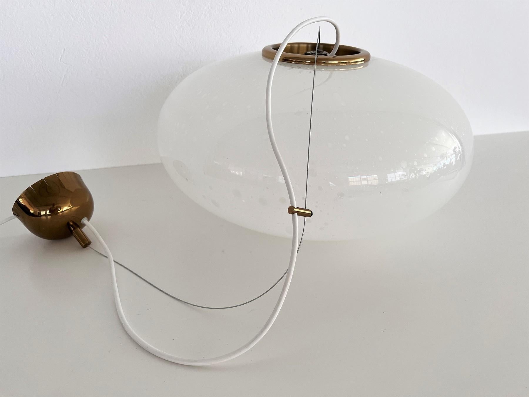 Italian Murano Bubble Glass Globe Chandelier with Brass Details, 1970s 4