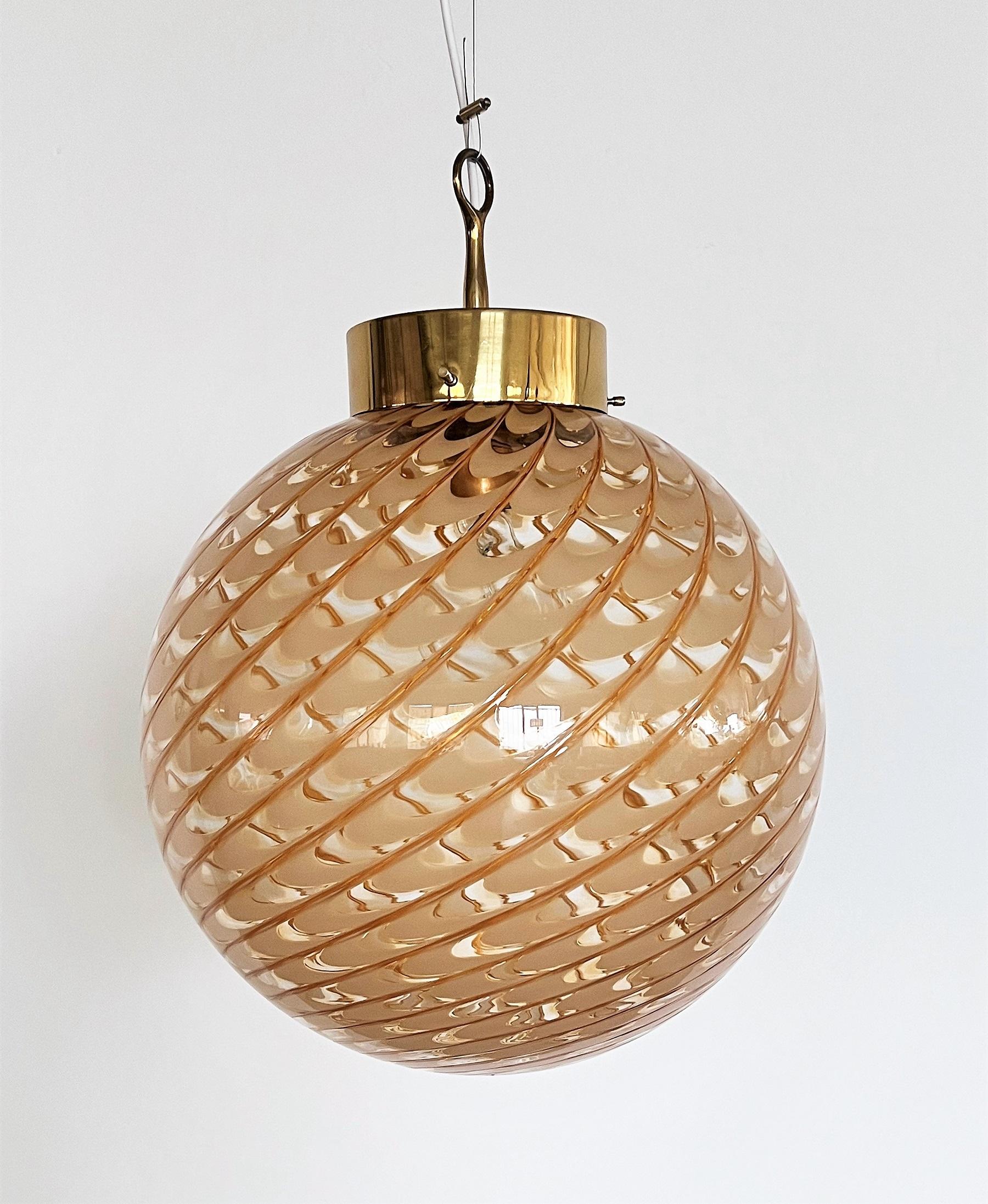 Mid-Century Modern Italian Midcentury Murano Glass Globe Chandelier with Brass Details, 1970s For Sale