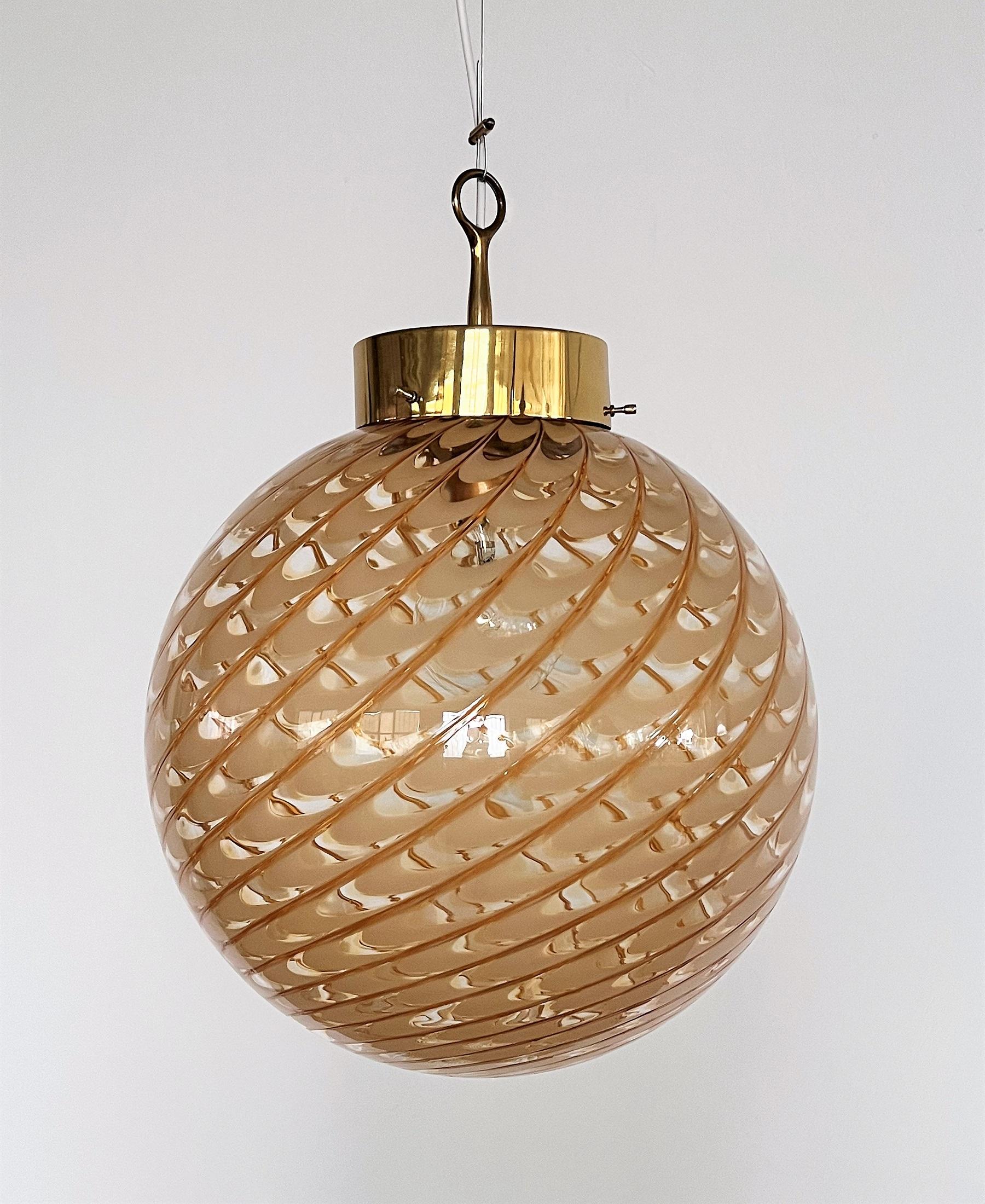 Late 20th Century Italian Midcentury Murano Glass Globe Chandelier with Brass Details, 1970s For Sale