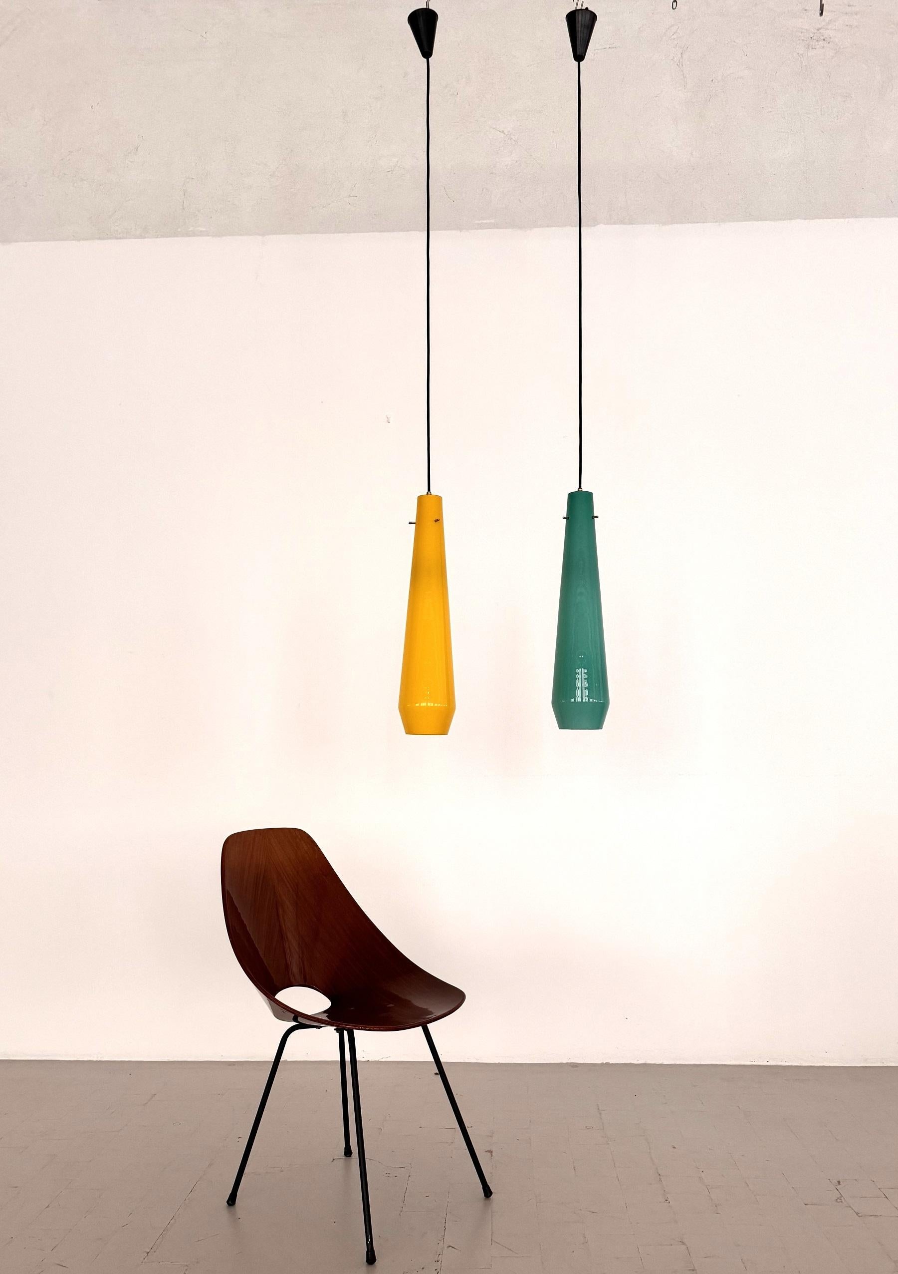 Fine XX secolo Ciondoli in vetro di Murano del Medioevo in verde e giallo di Vistosi, anni '70 in vendita