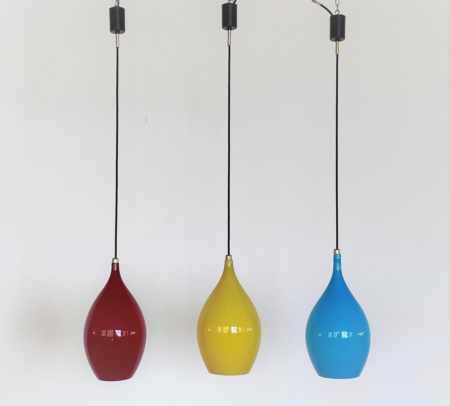 Hand-Crafted Italian Mid-Century Murano Glass Pendants in Red Blue and Yellow by Vistosi, 70s