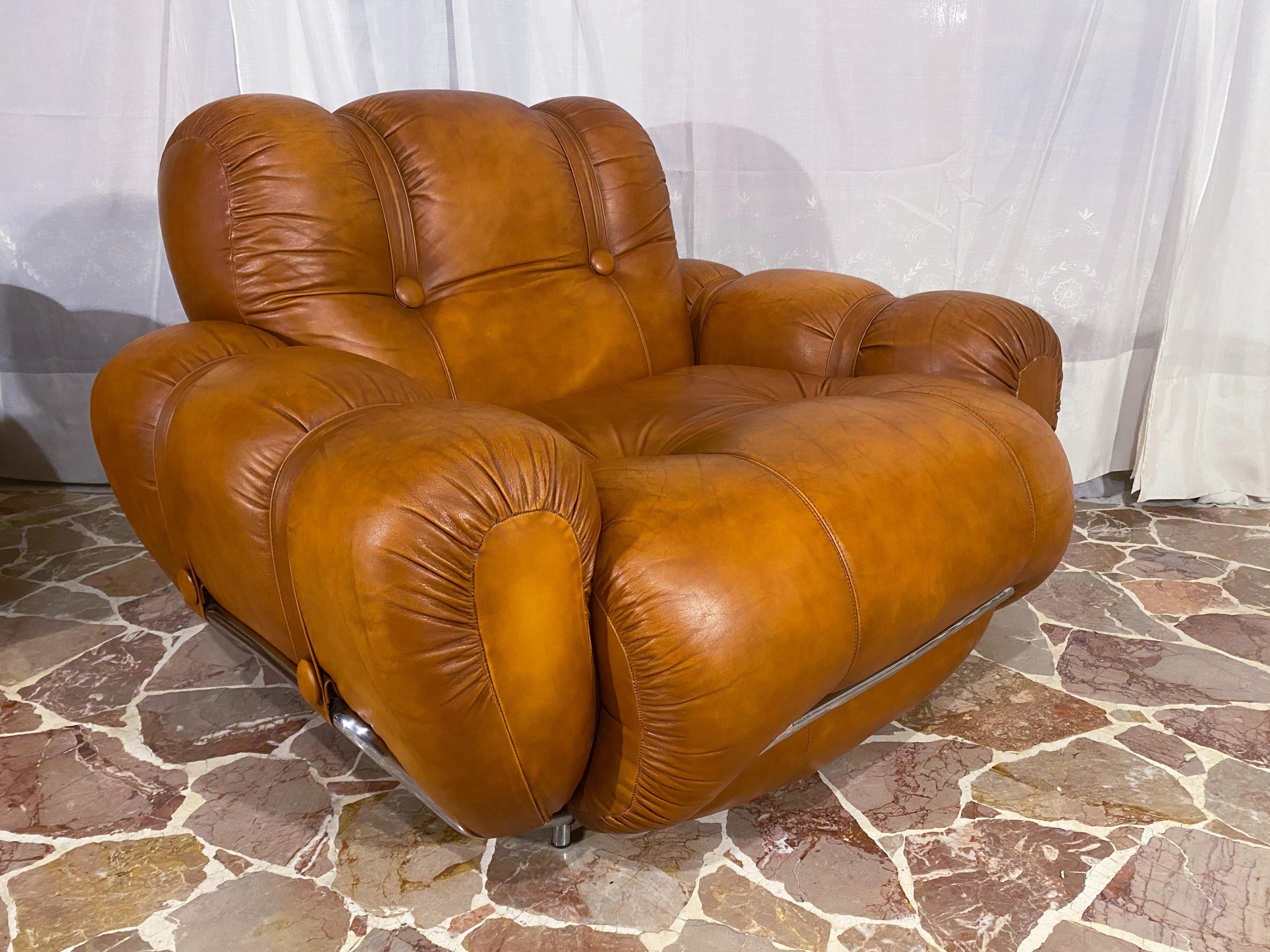 Italian Mid-Century Natural Leather Space Age Armchairs, 1970s For Sale 10
