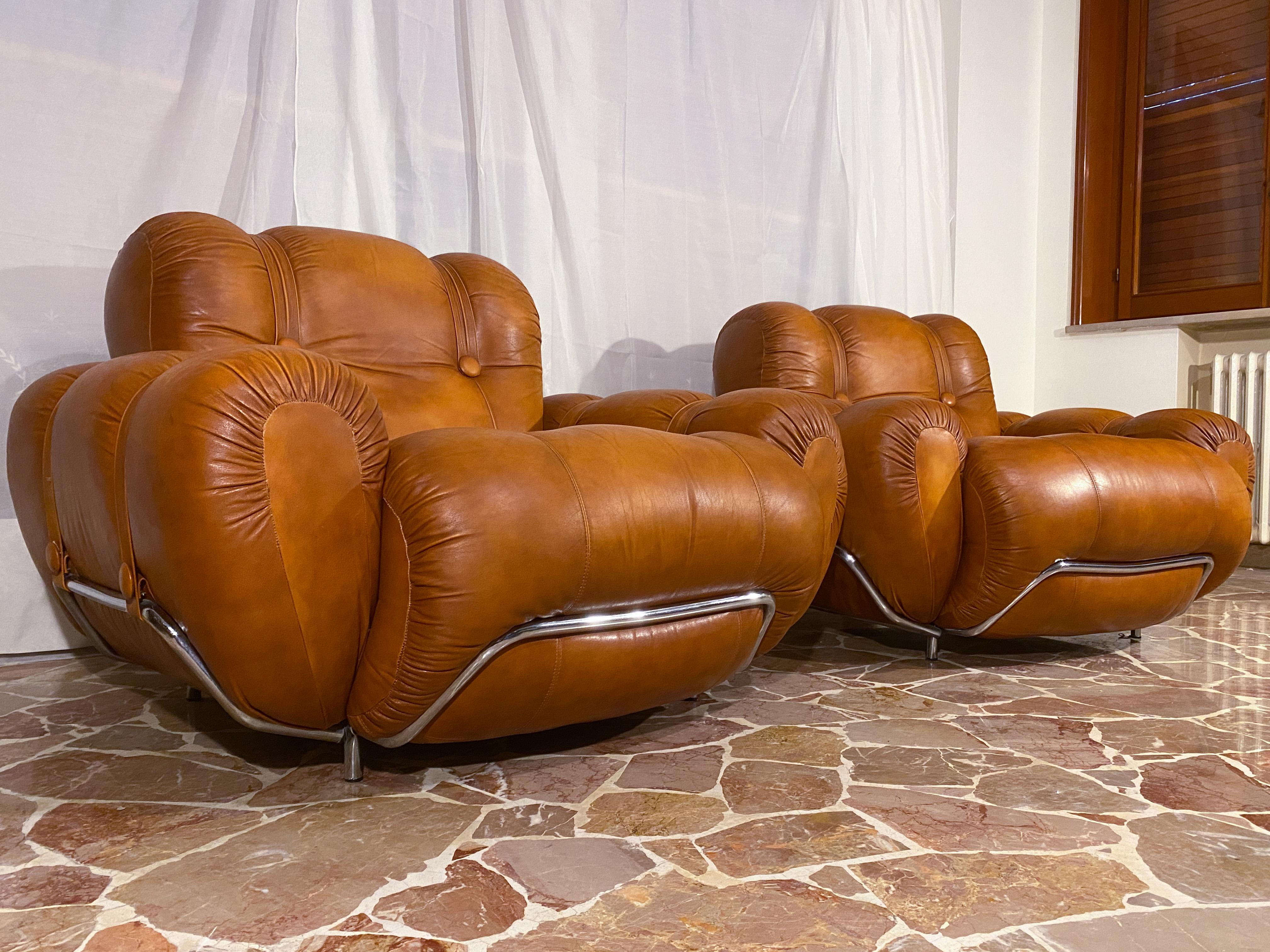 Late 20th Century Italian Mid-Century Natural Leather Space Age Armchairs, 1970s For Sale