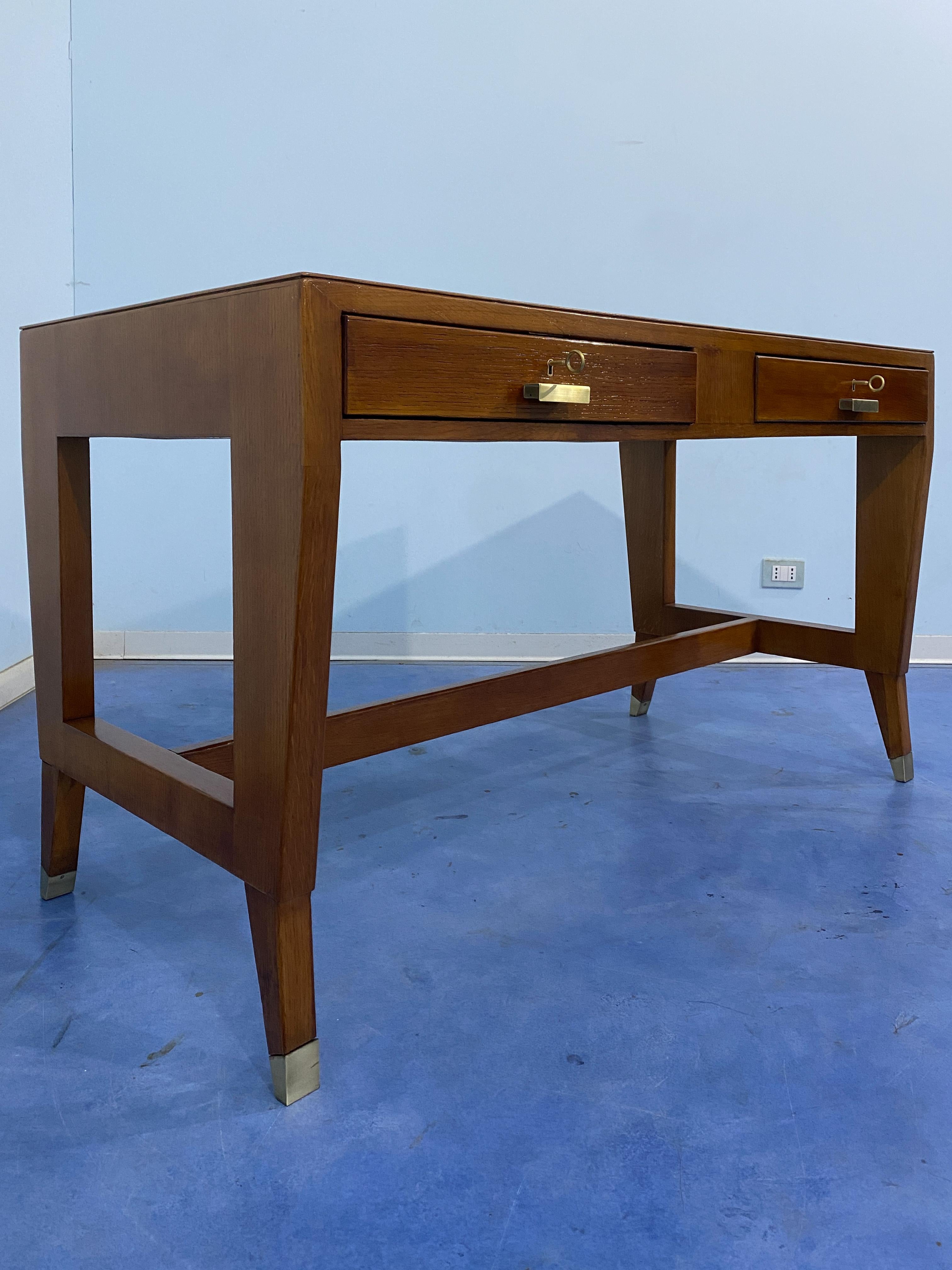 Italian Midcentury Oak Executive Desk Designed by Gio' Ponti in 1950 for BNL 14