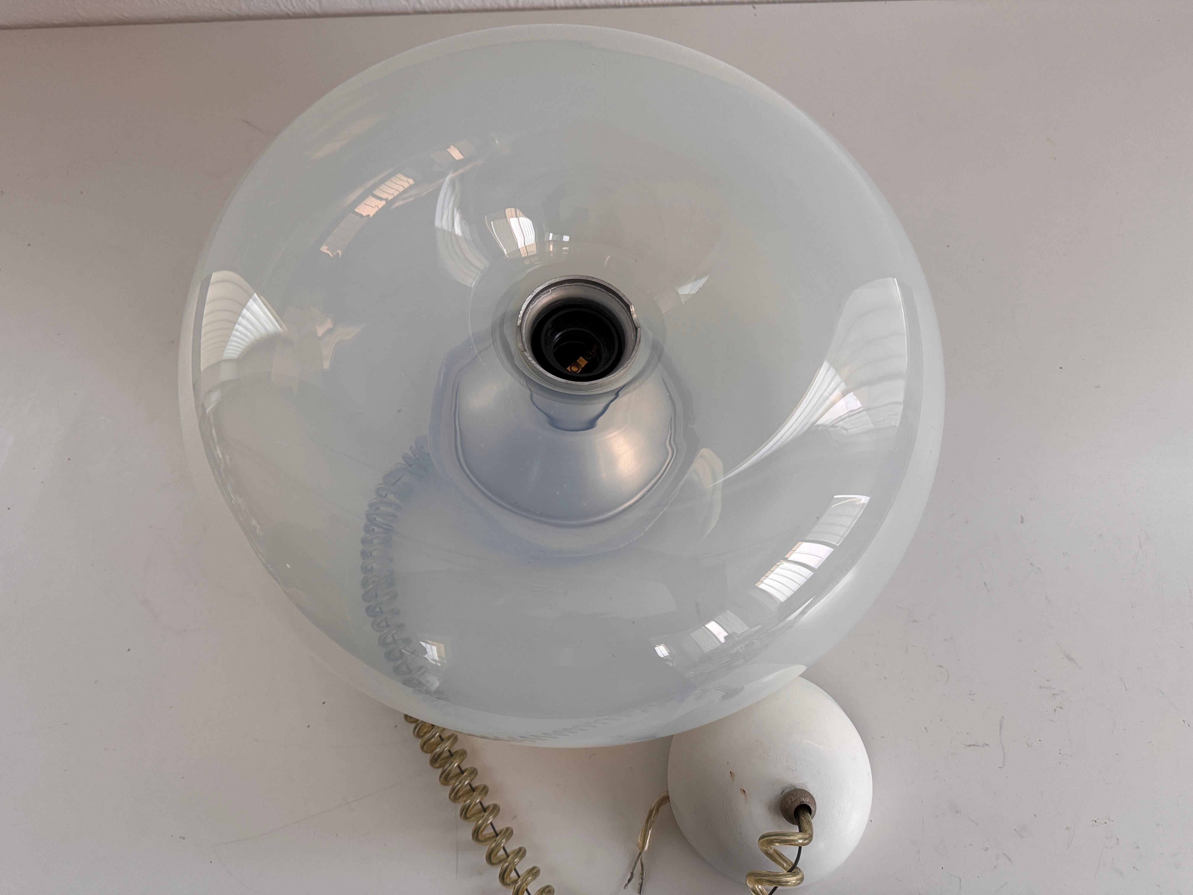 Lampe suspendue en opaline MEDUSA par Carlo Nason pour Leucos, 1970 en vente 6