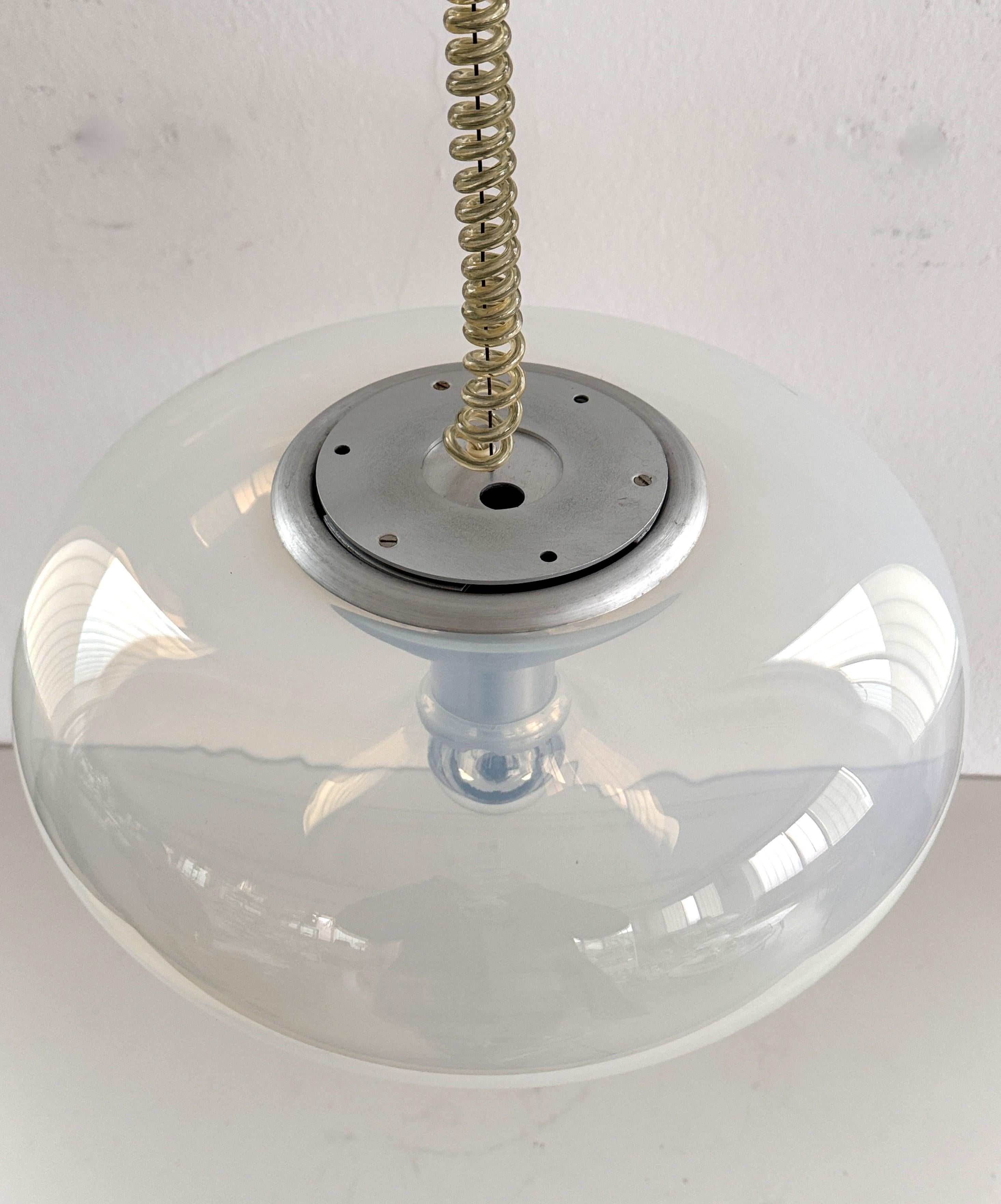 Fait main Lampe suspendue en opaline MEDUSA par Carlo Nason pour Leucos, 1970 en vente