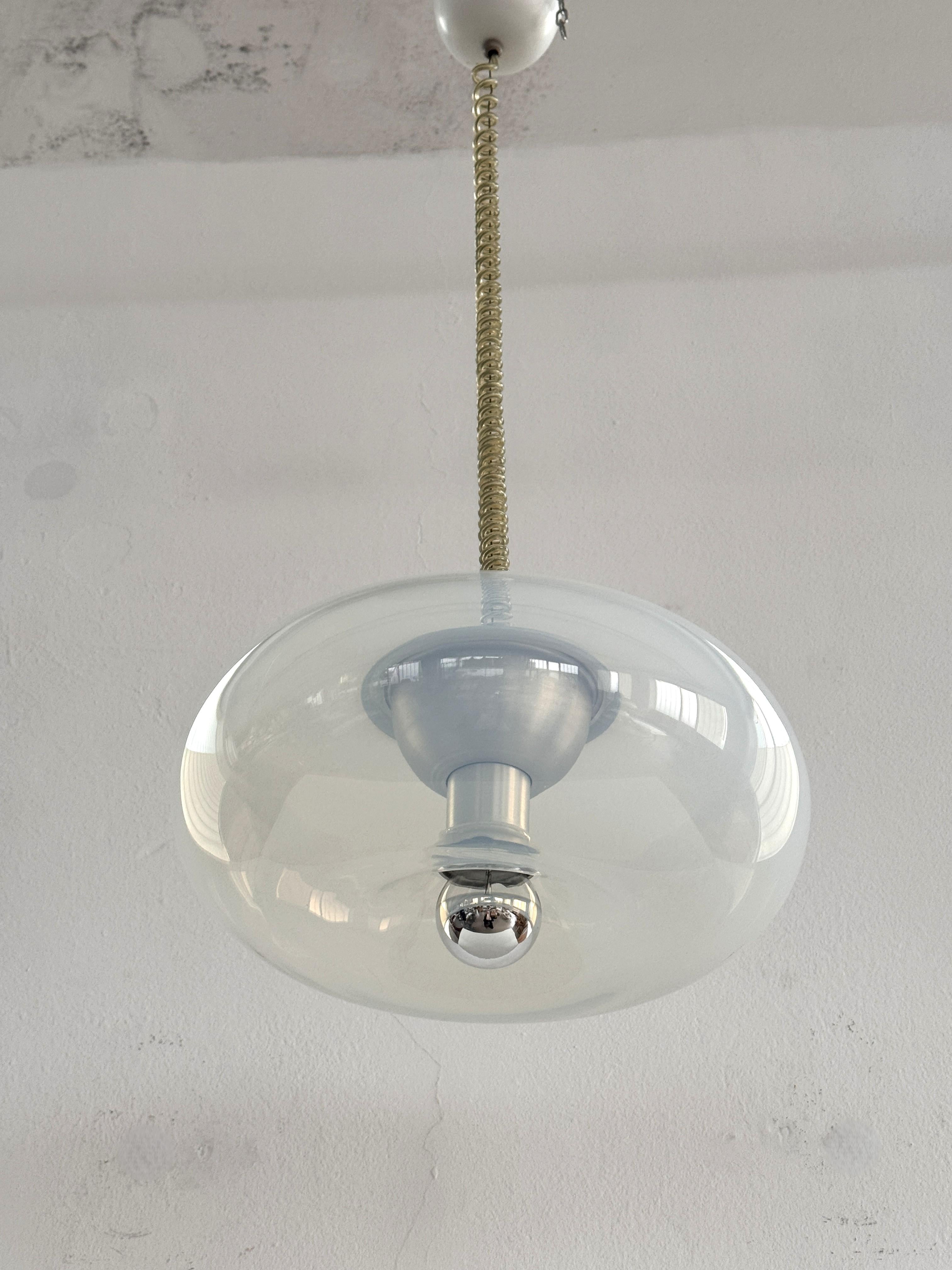 Aluminium Lampe suspendue en opaline MEDUSA par Carlo Nason pour Leucos, 1970 en vente