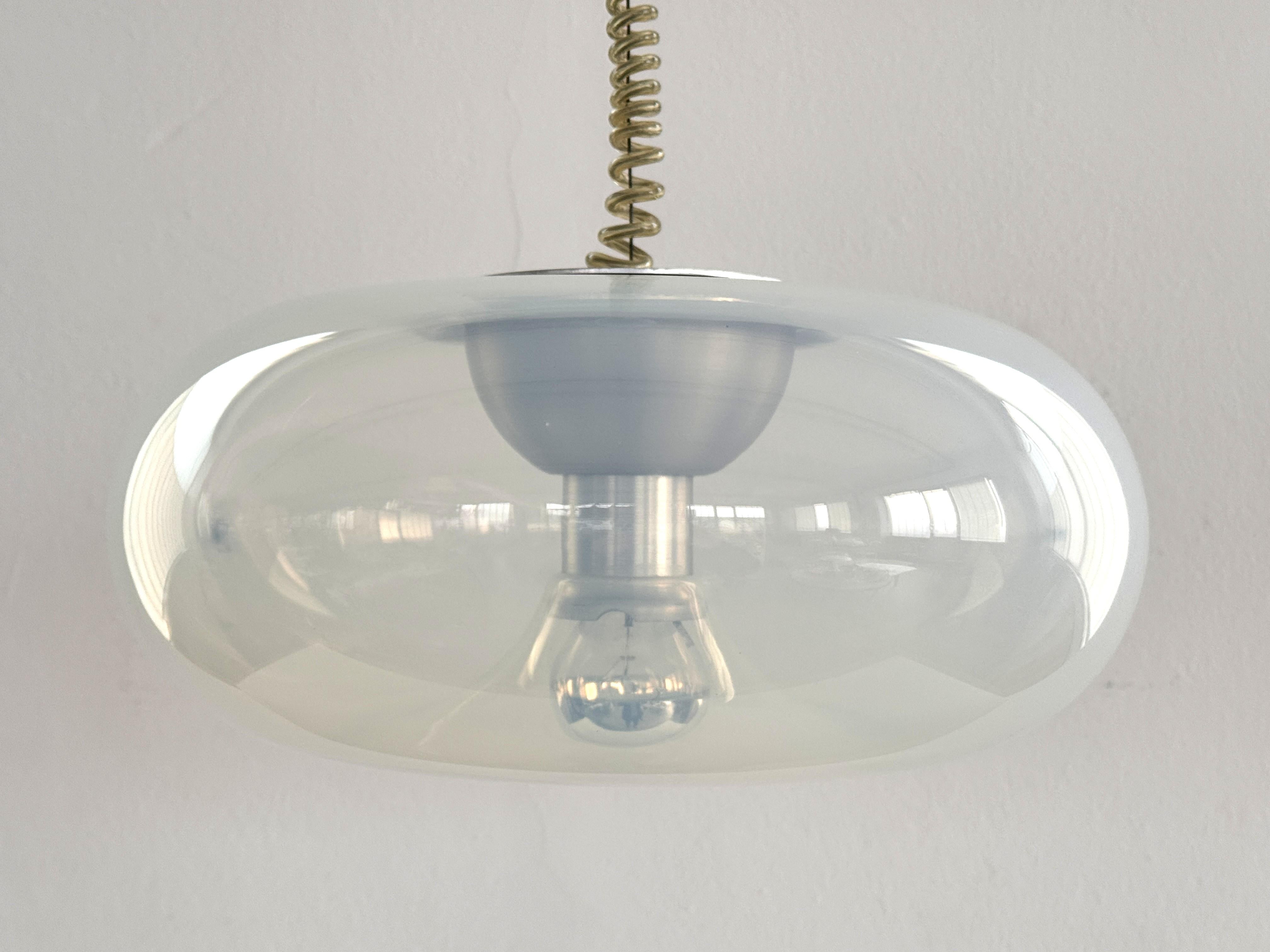 Lampe suspendue en opaline MEDUSA par Carlo Nason pour Leucos, 1970 en vente 1