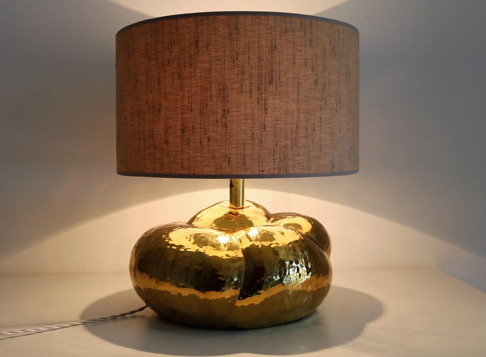 Italian Midcentury Organic Artisan Brass Table Lamp in Pumpkin Shape, 1950s 4