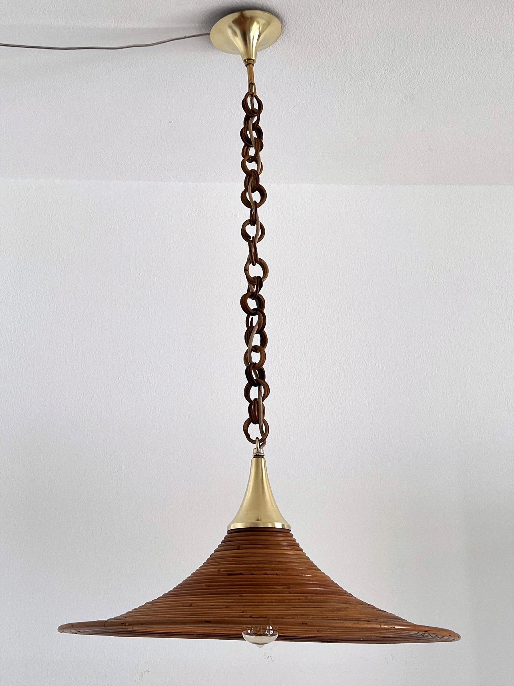 italien Lampe suspendue en bambou, rotin et laiton, Italie, milieu du siècle, 1970 en vente