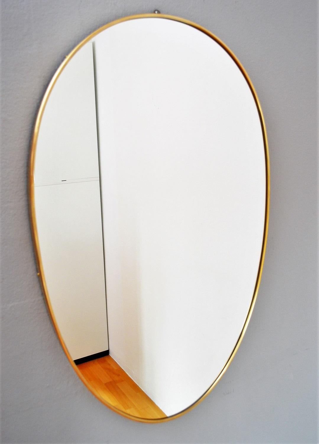 Italian Midcentury Oval Brass Wall Mirror, 1950s 4
