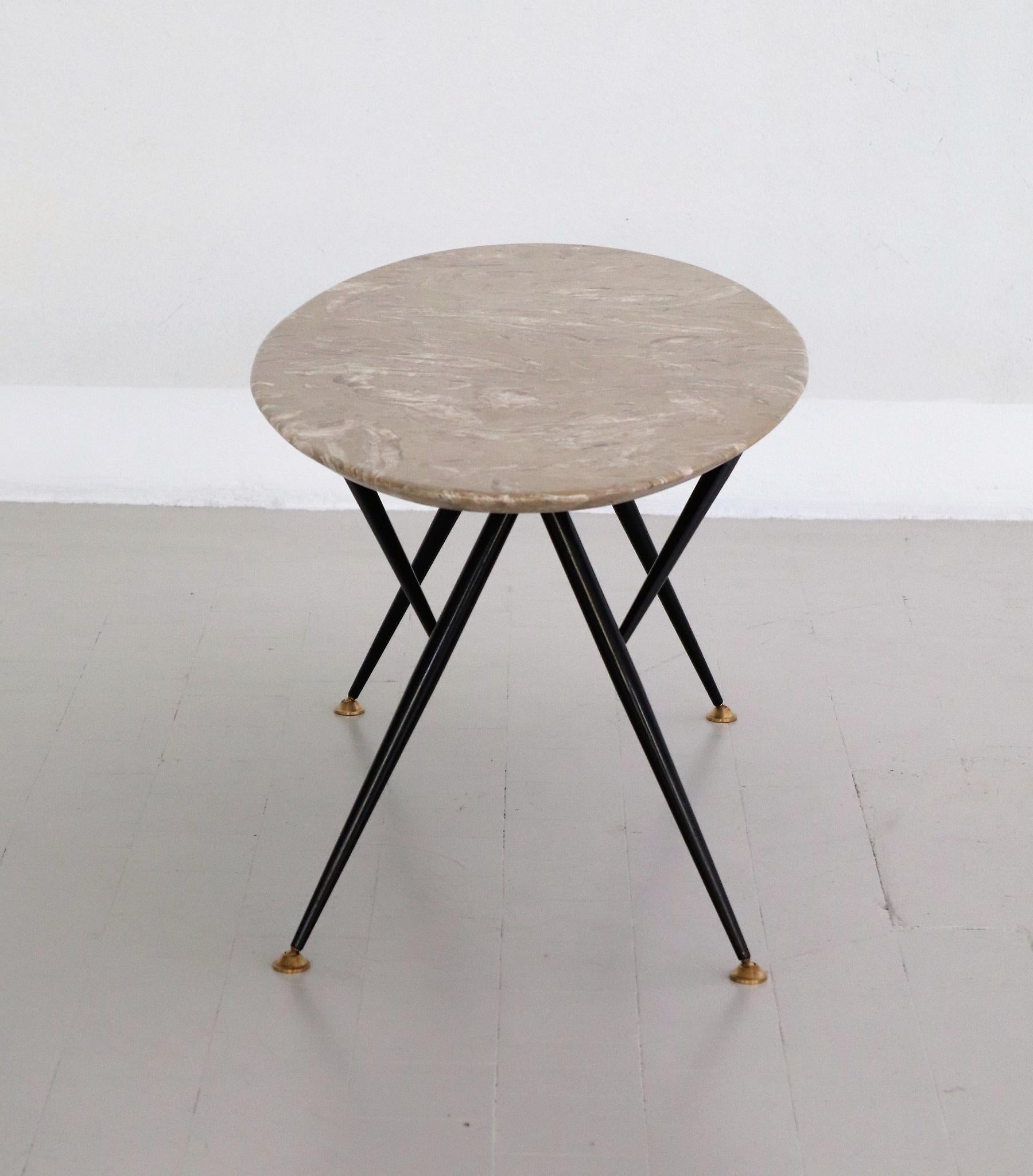 Italian Midcentury Oval Coffee Table with Marble Top and Brass Tips, 1950s 3