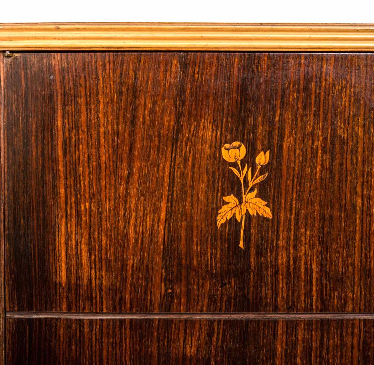 20th Century Italian Midcentury Oval Shaped Rare Bar Cabinet or Sideboard by Pierluigi Colli