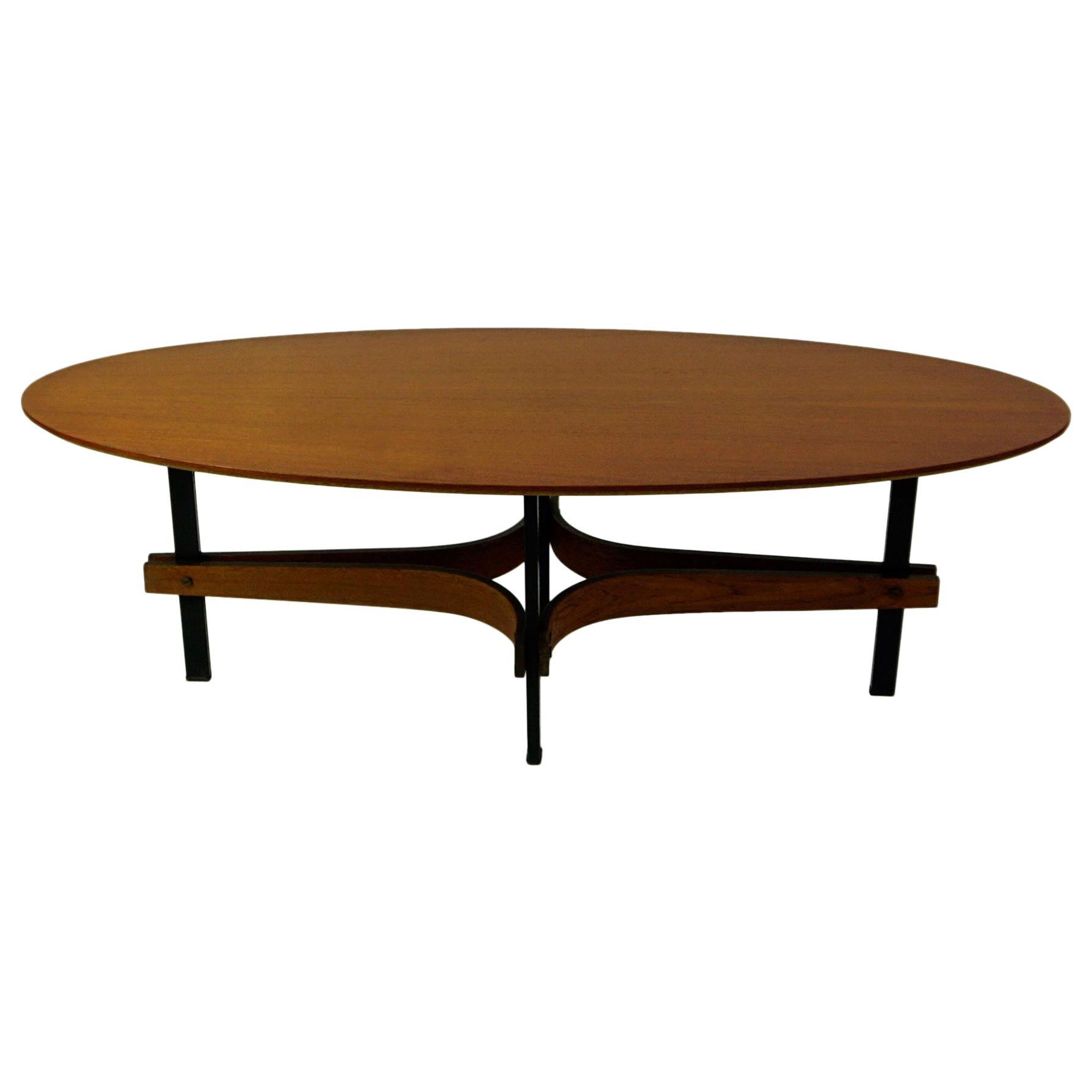 Italian Midcentury oval Teak Coffee or Cocktail Table at 1stDibs