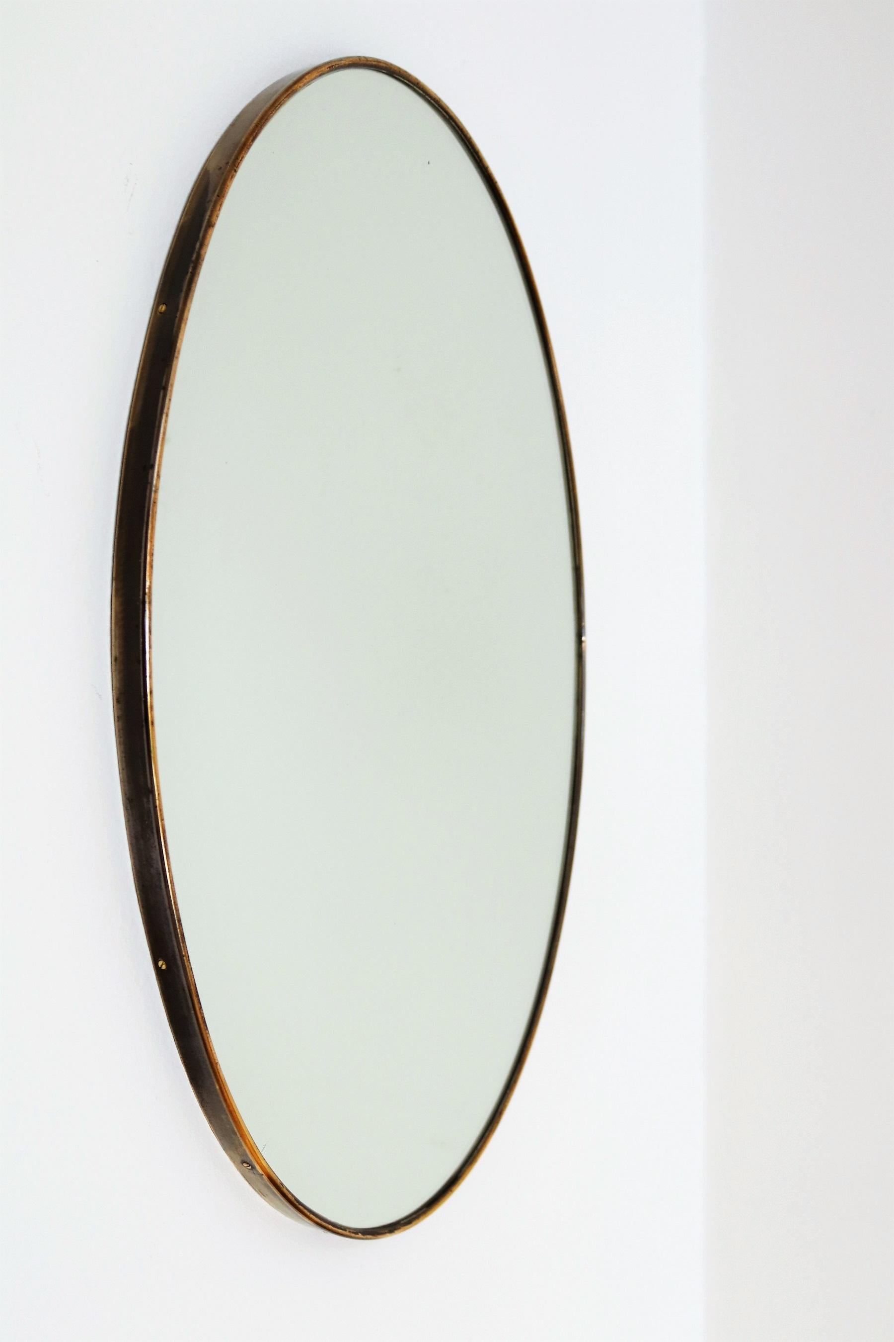 Italian Midcentury Oval Wall Mirror with Brass Frame, 1950s 4