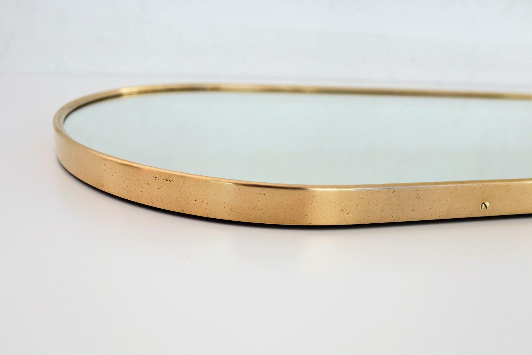 Italian Midcentury Oval Wall Mirror with Brass Frame, 1970s 6