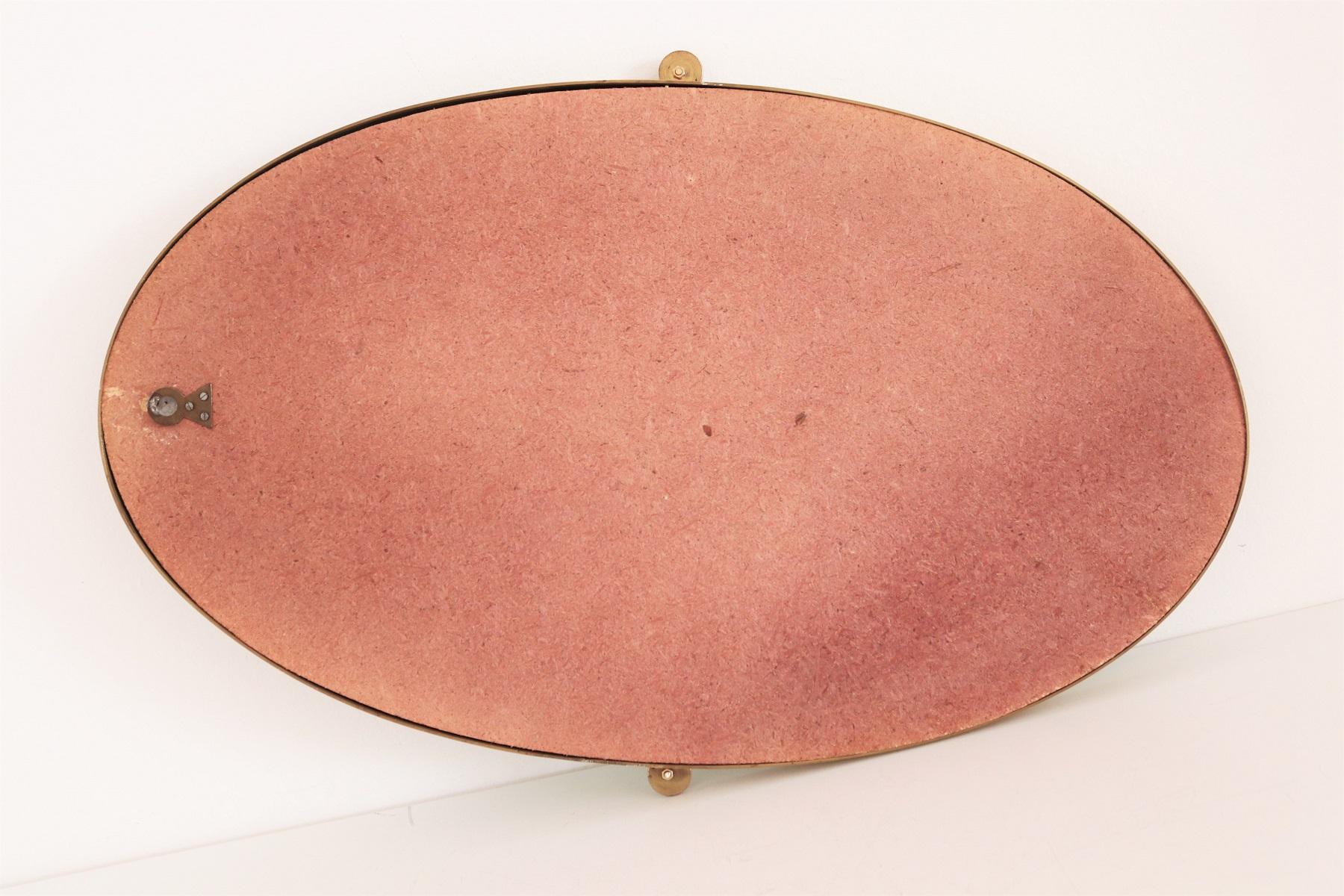Italian Midcentury Oval Wall Mirror with Brass Frame and Details, 1970s 8