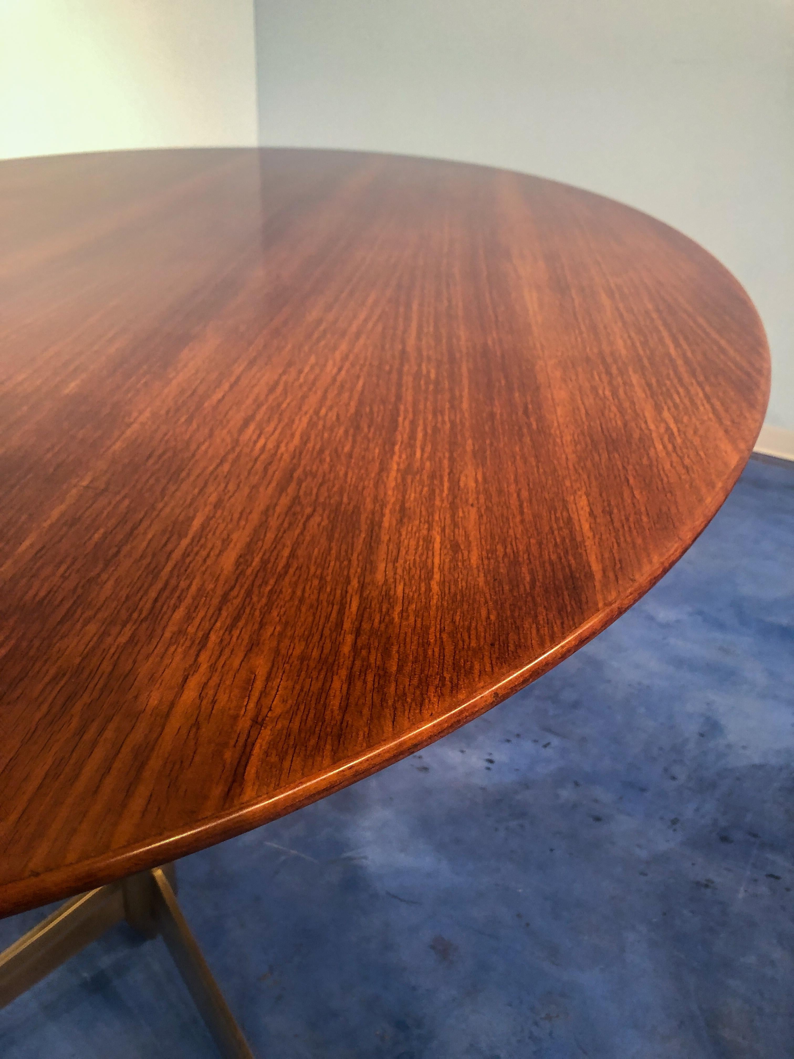 Italian Midcentury Oval Walnut Dining Table, 1950s 9